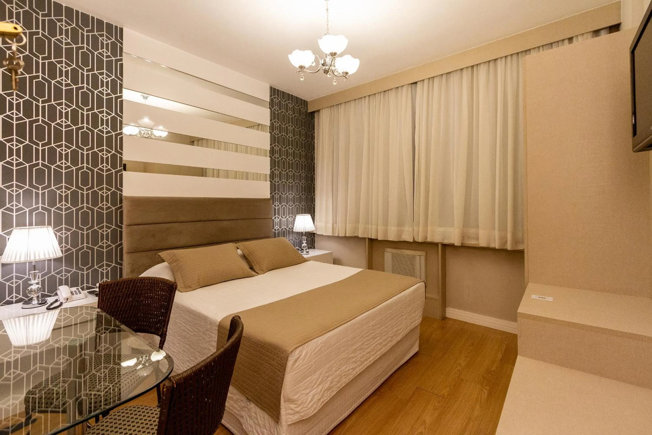 Bed in Curitiba Palace Hotel