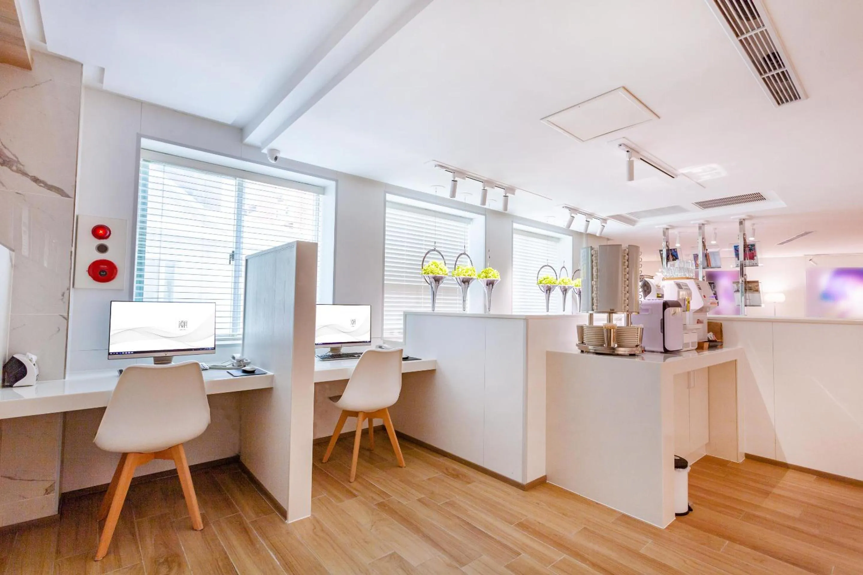 Business facilities in Chao Motel