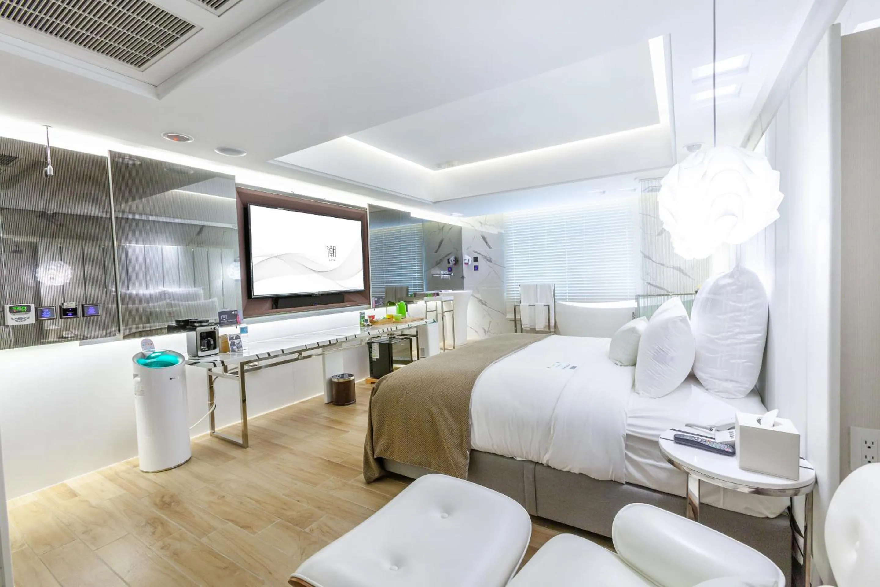 Photo of the whole room, Bed in Chao Motel