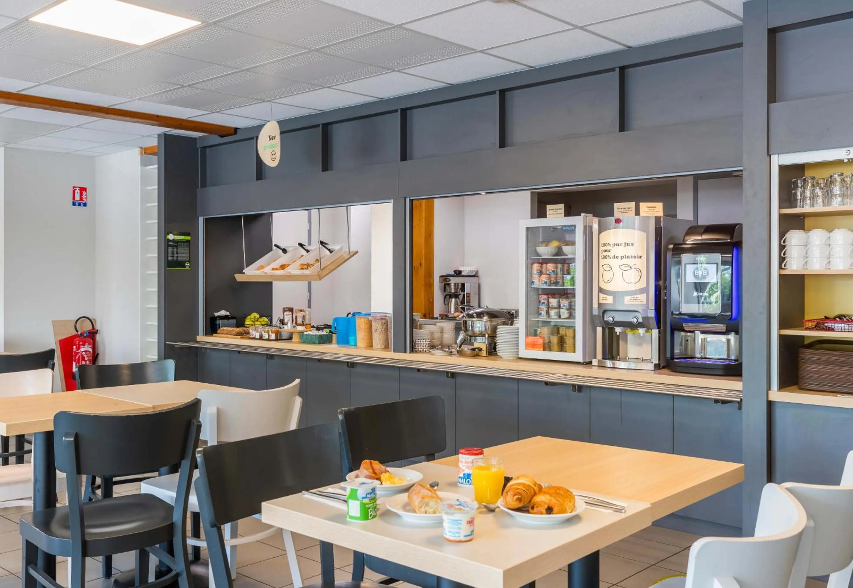 Restaurant/places to eat in B&B HOTEL Orleans Saint-Jean de Braye