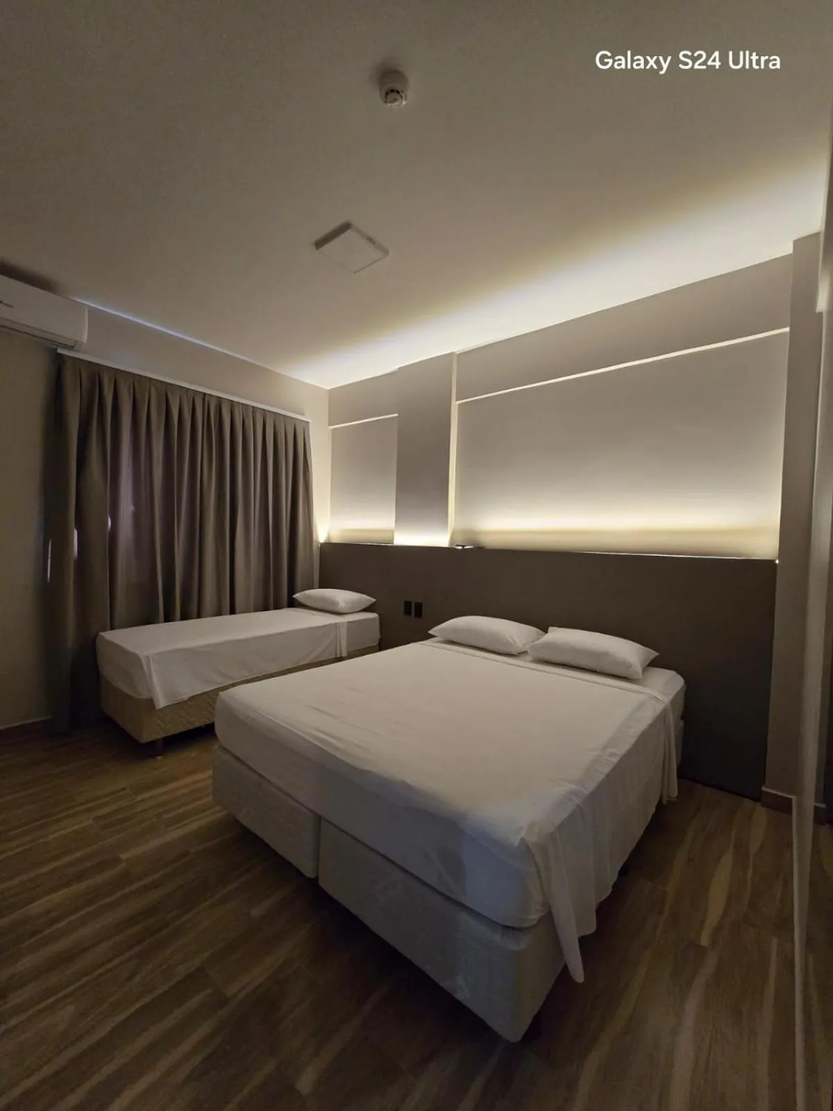 Bed in Village Iguassu Hotel