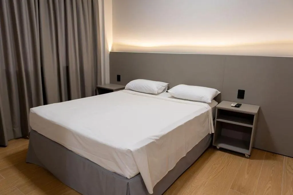 Bed in Village Iguassu Hotel