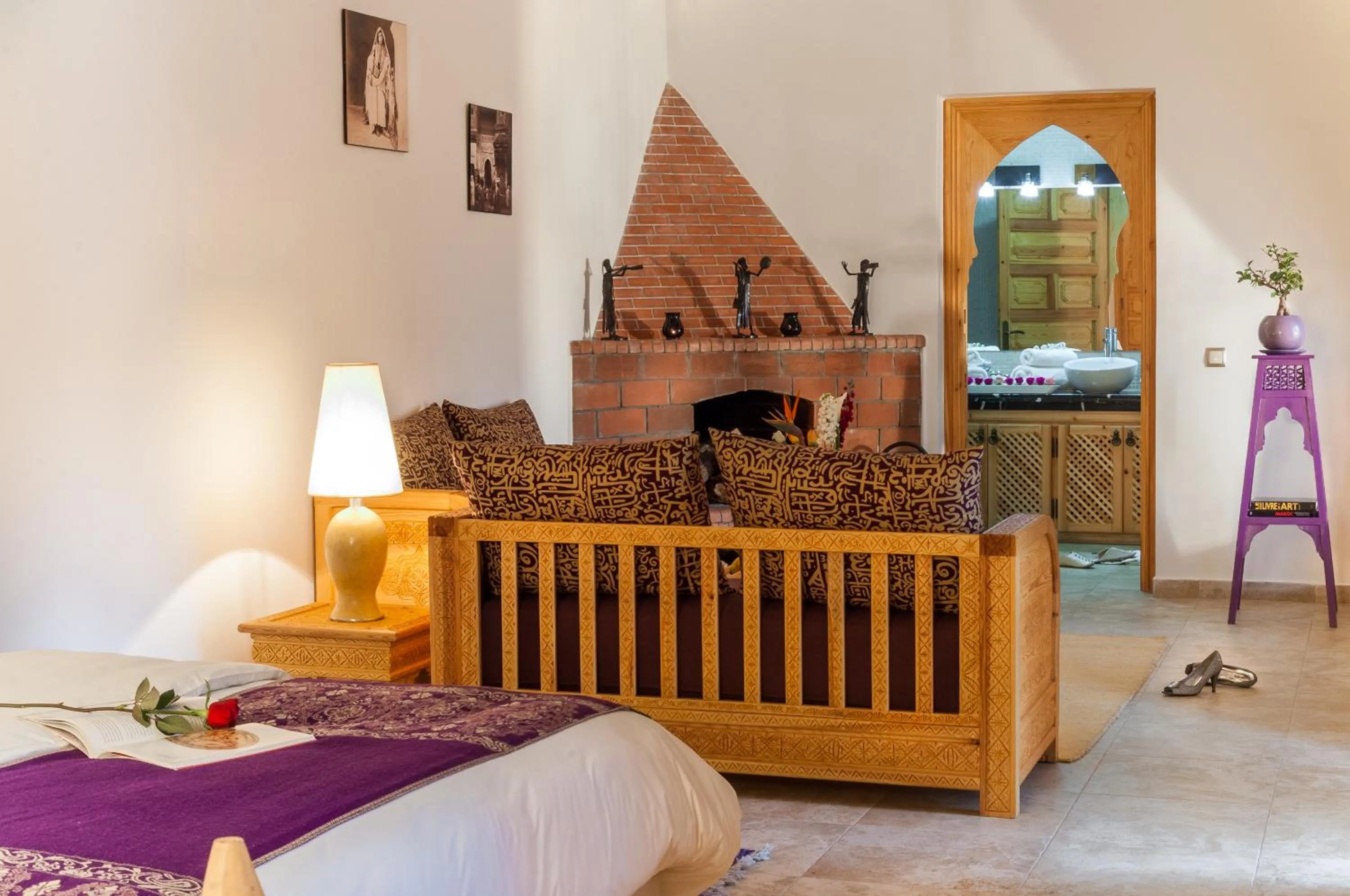 Photo of the whole room, Bed in Riad Sougtani