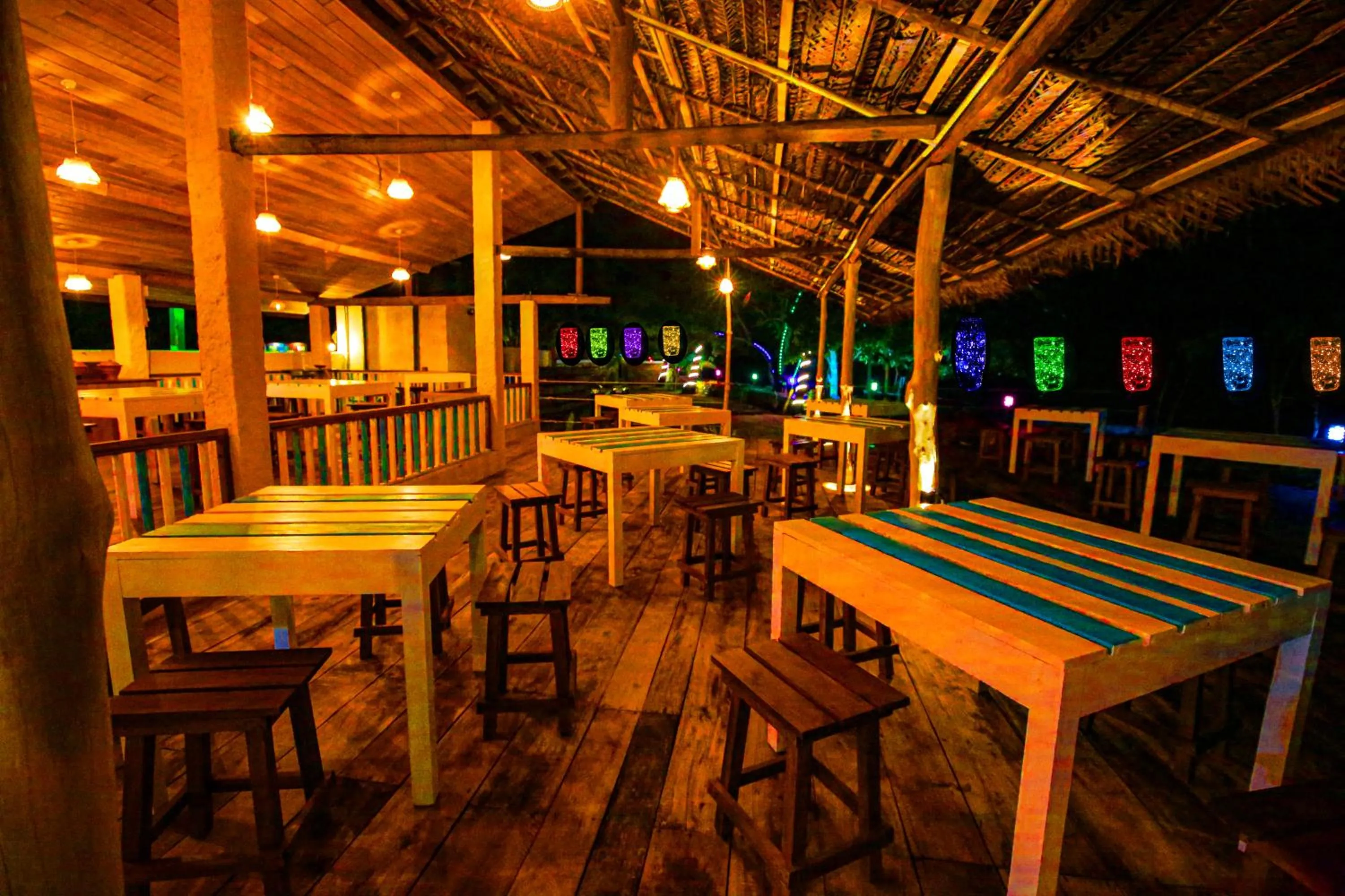 Restaurant/places to eat in New Ocean Vibes Ahangama
