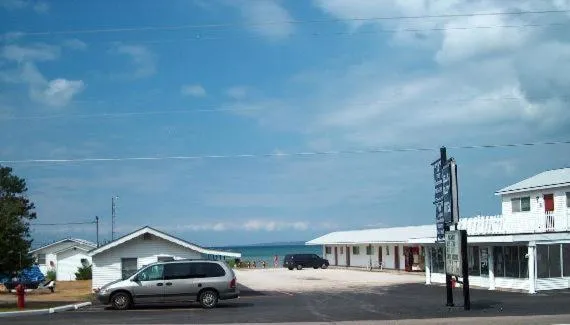 Area and facilities in Bells Melody Motel