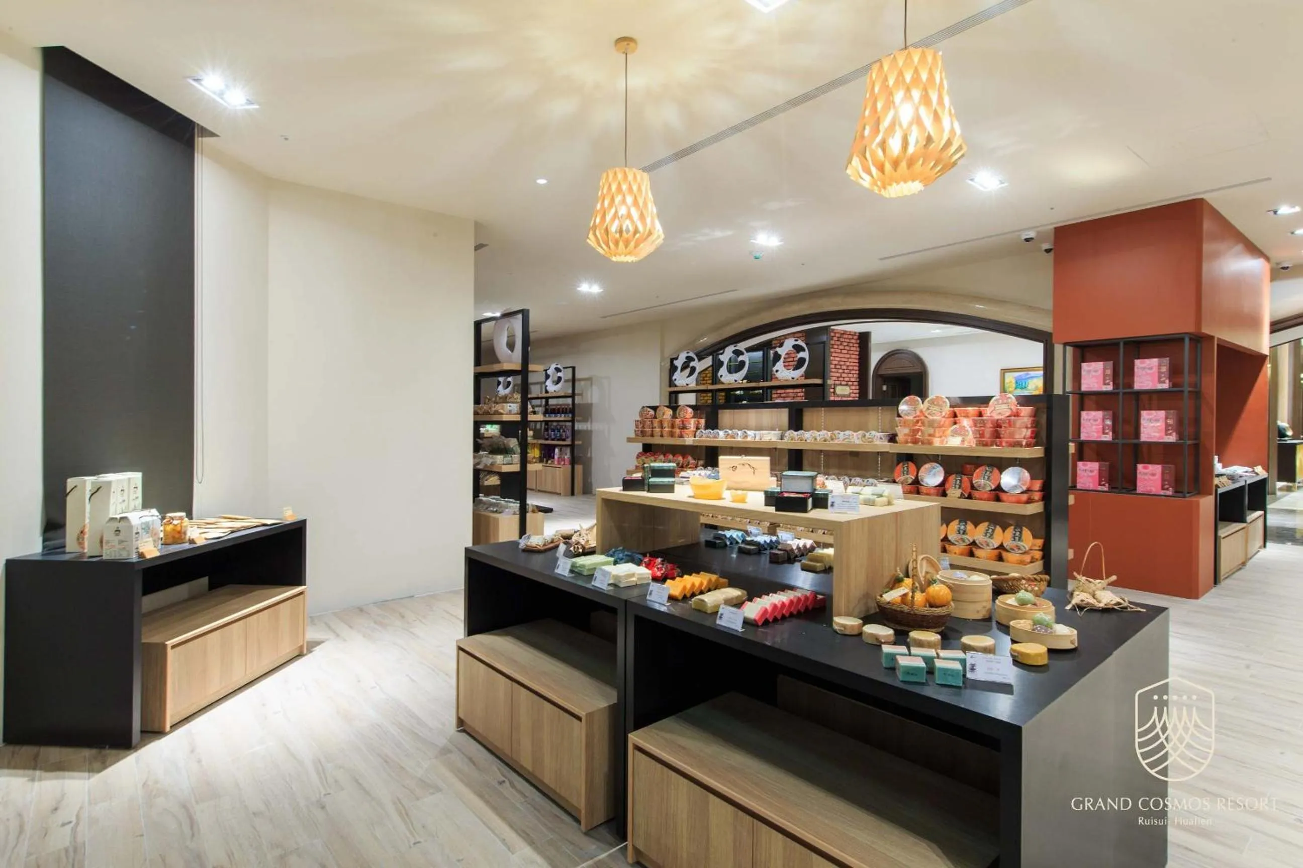 On-site shops in Grand Cosmos Resort Ruisui Hualien