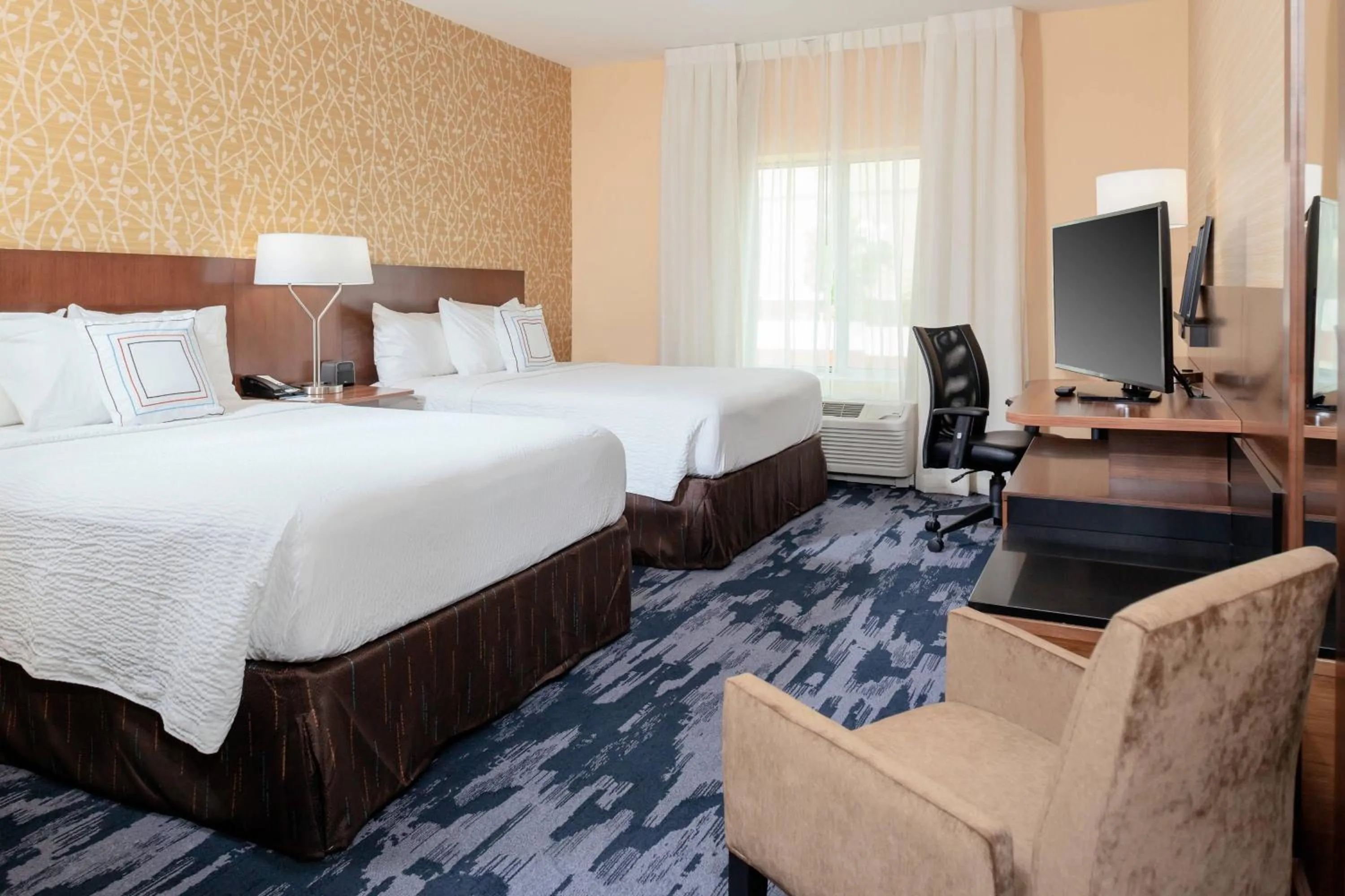 Photo of the whole room, Bed in Fairfield Inn & Suites by Marriott Augusta Washington Rd./I-20