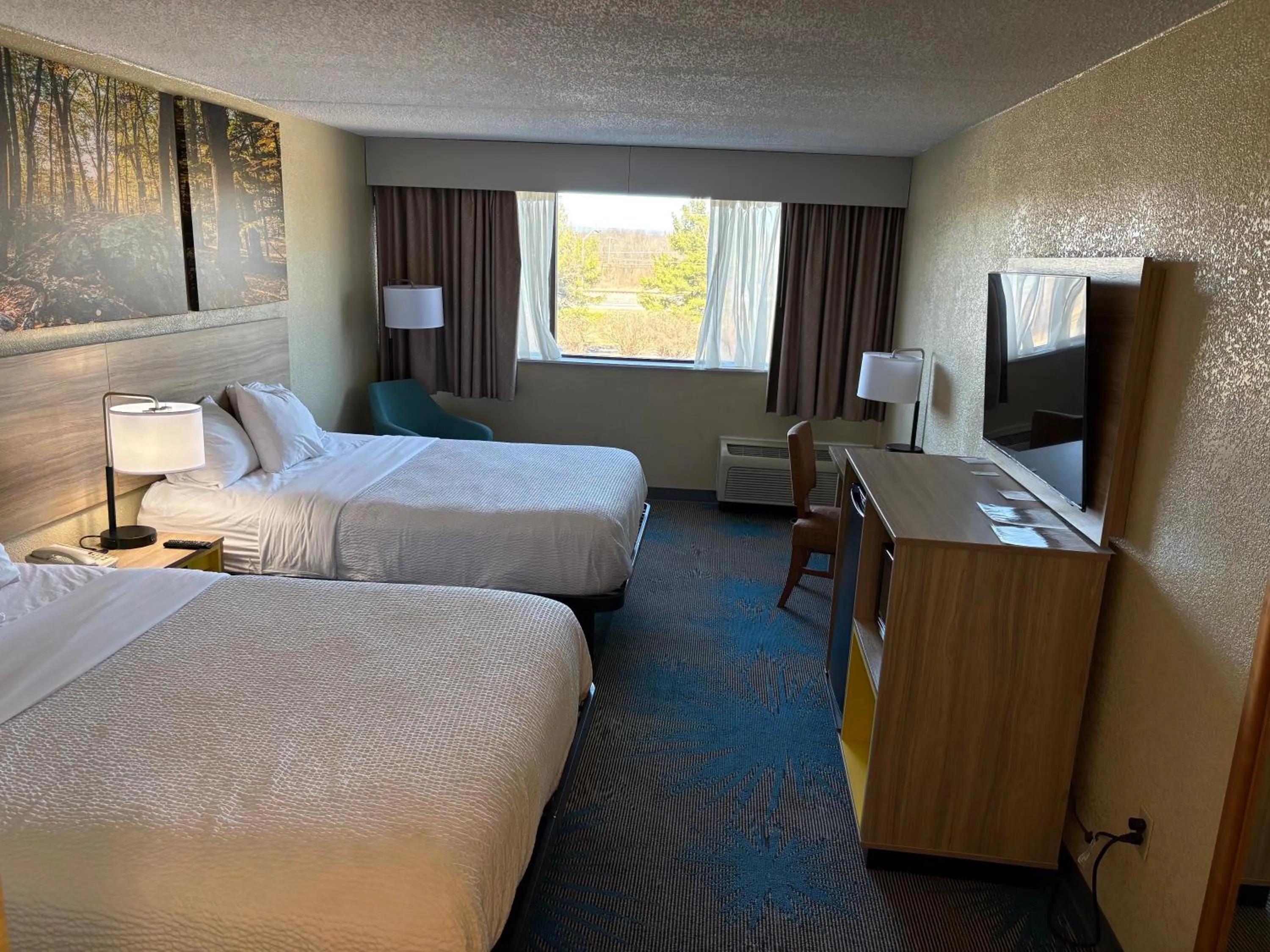 Bed in Days Inn by Wyndham Gettysburg