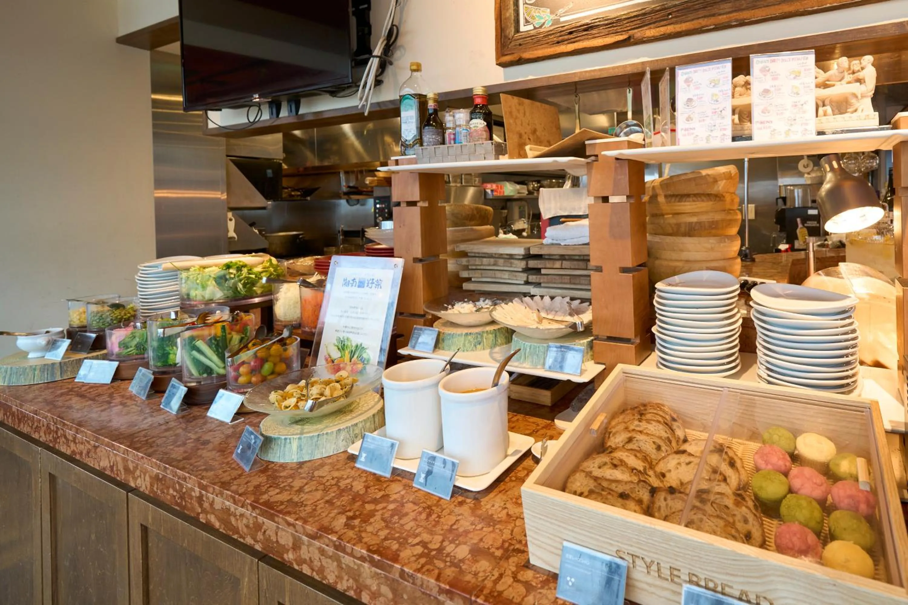 Restaurant/places to eat in Hotel Resol Akihabara