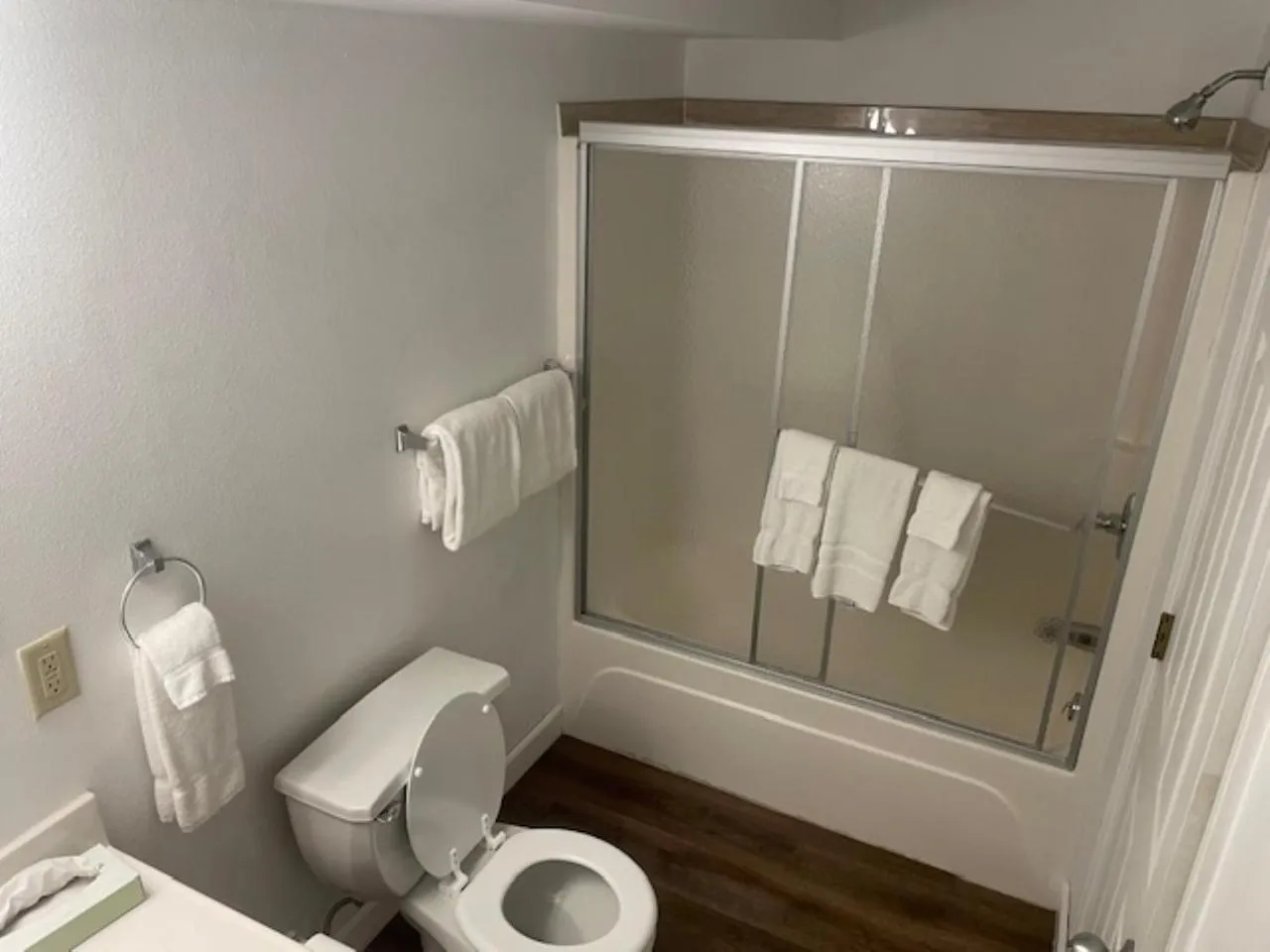 Bell's Extended Stay and Suites