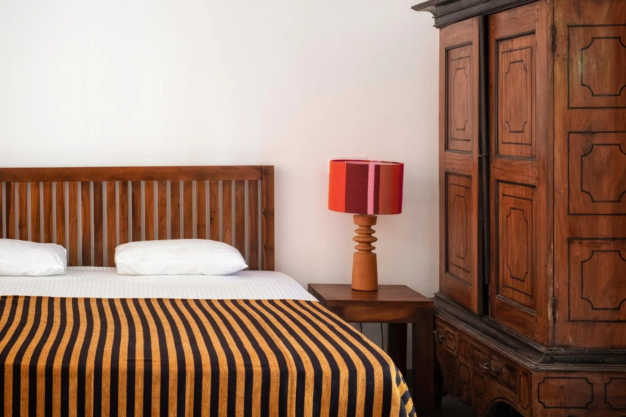 Bed in 50 CHURCH STREET - GALLE FORT
