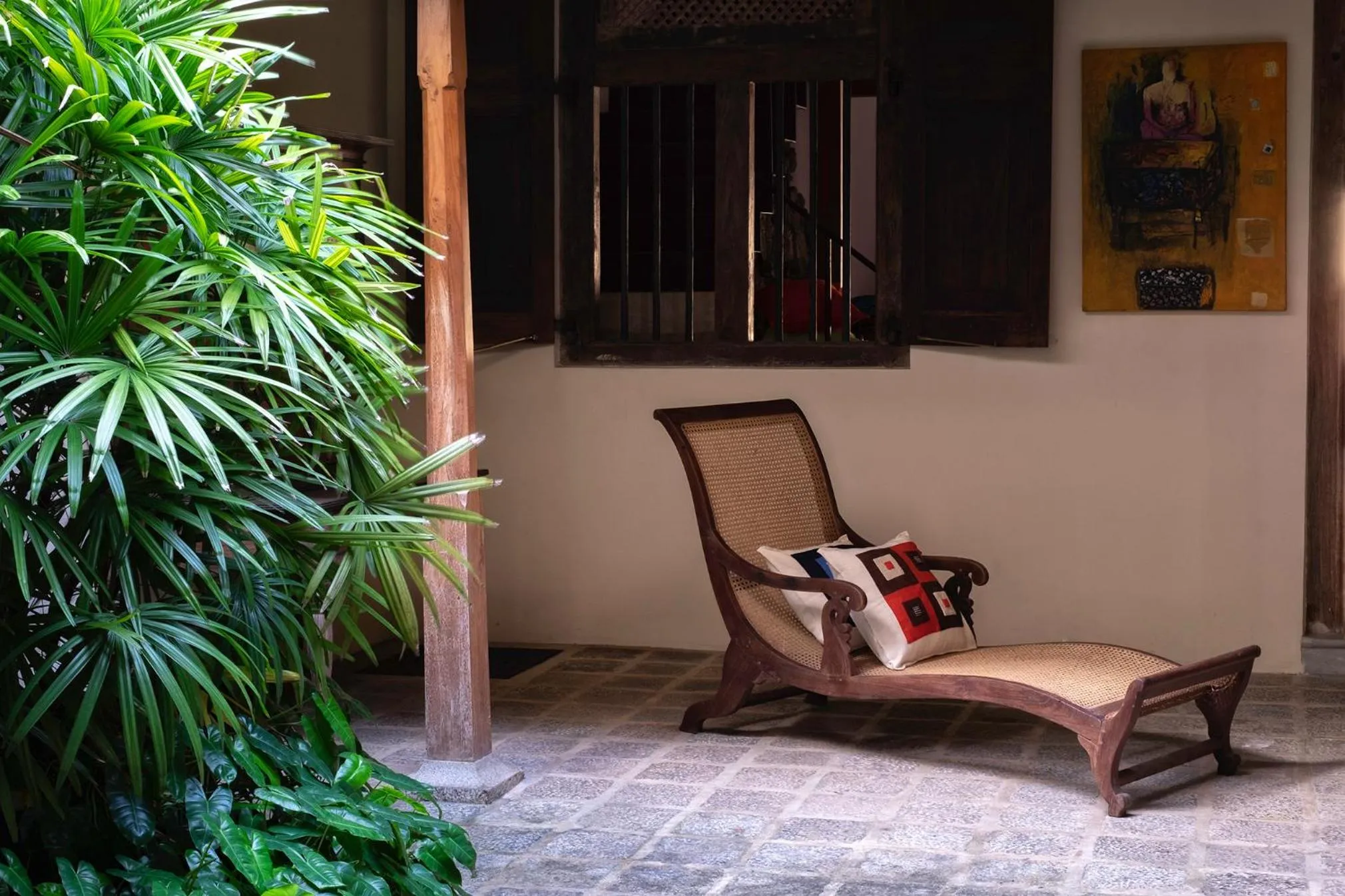 Area and facilities in 50 CHURCH STREET - GALLE FORT