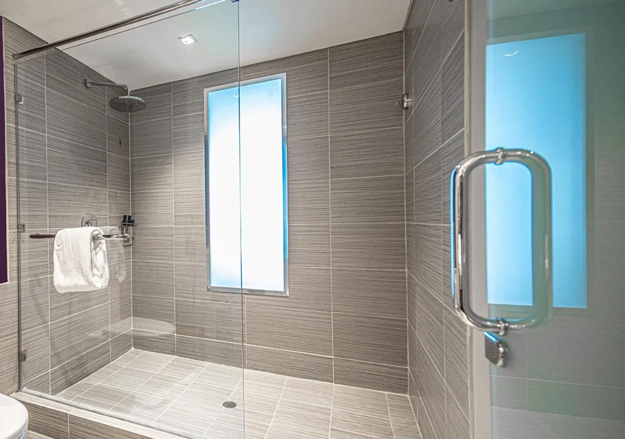 Bathroom in Megapolis Hotel Panama