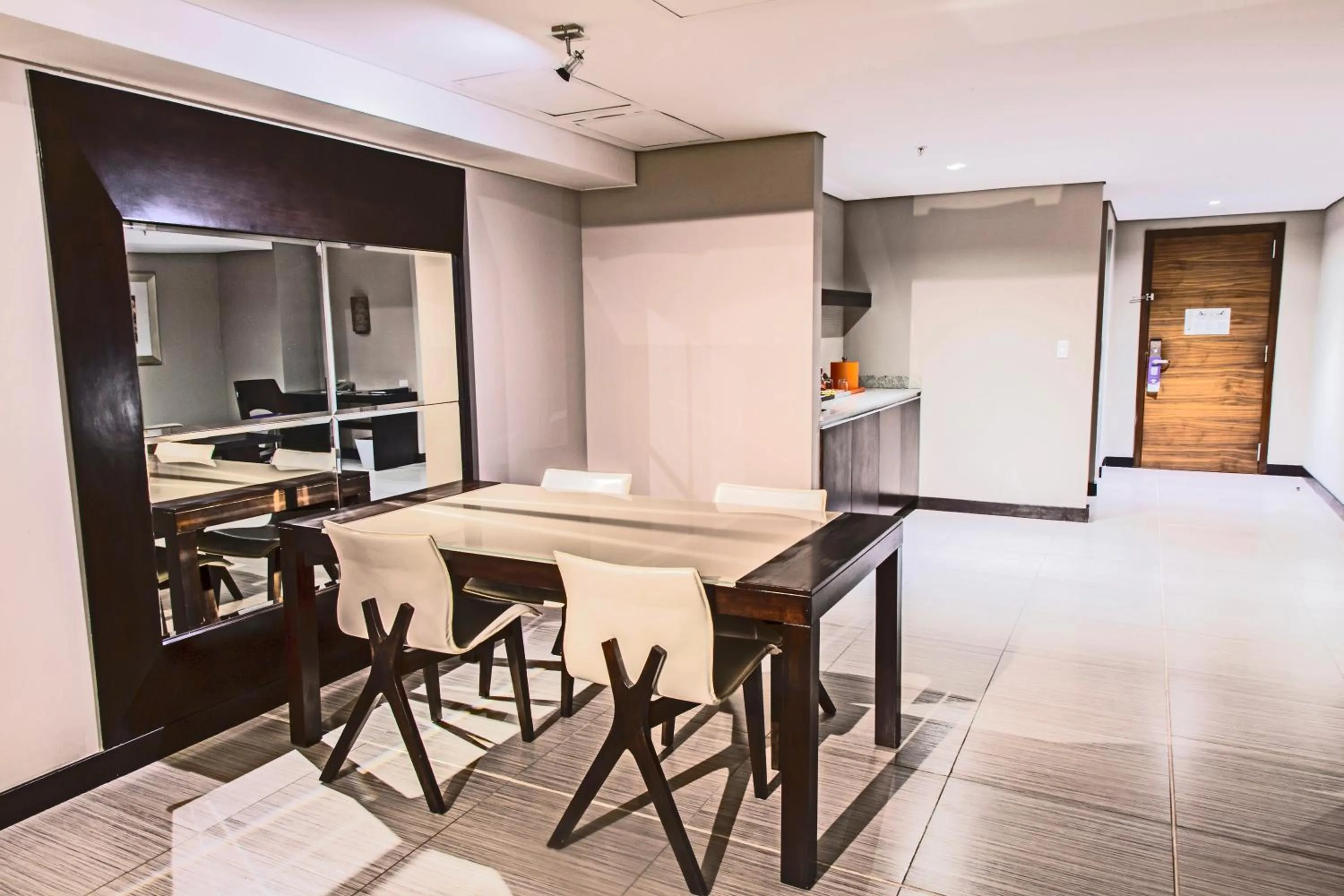 Dining area in Megapolis Hotel Panama