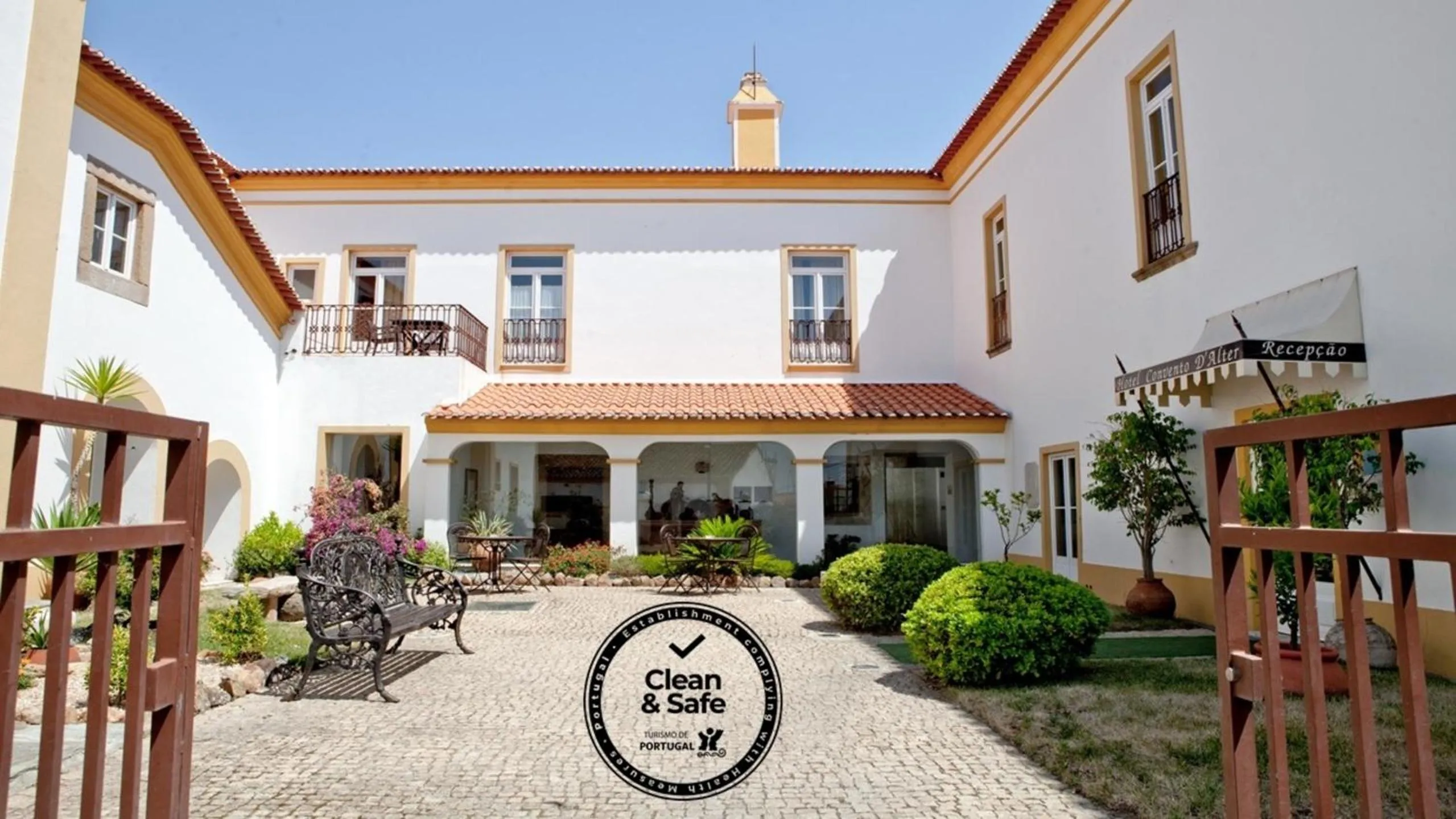 Facade/entrance in Hotel Convento D'Alter by Asite Hotels