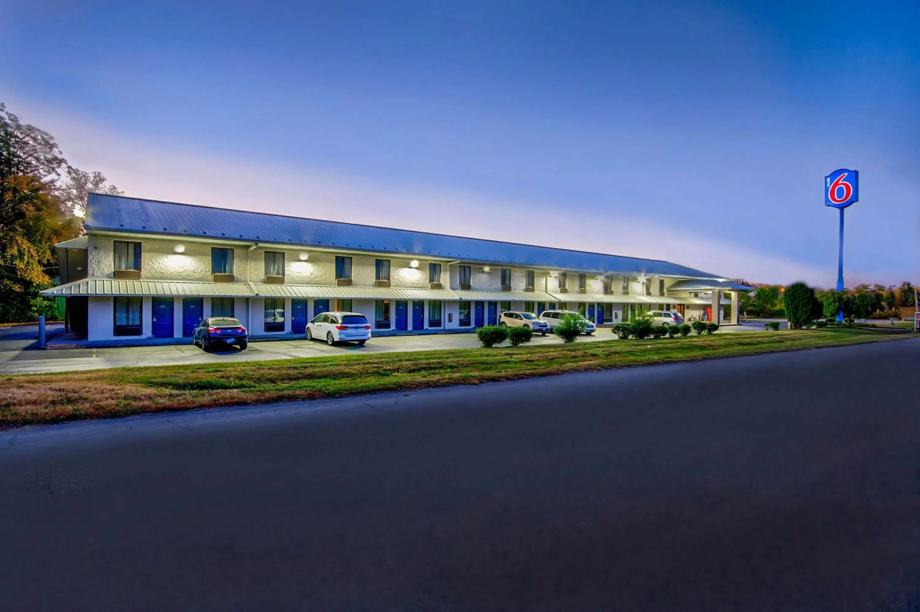 Property building in Motel 6 Jeffersonville, IN