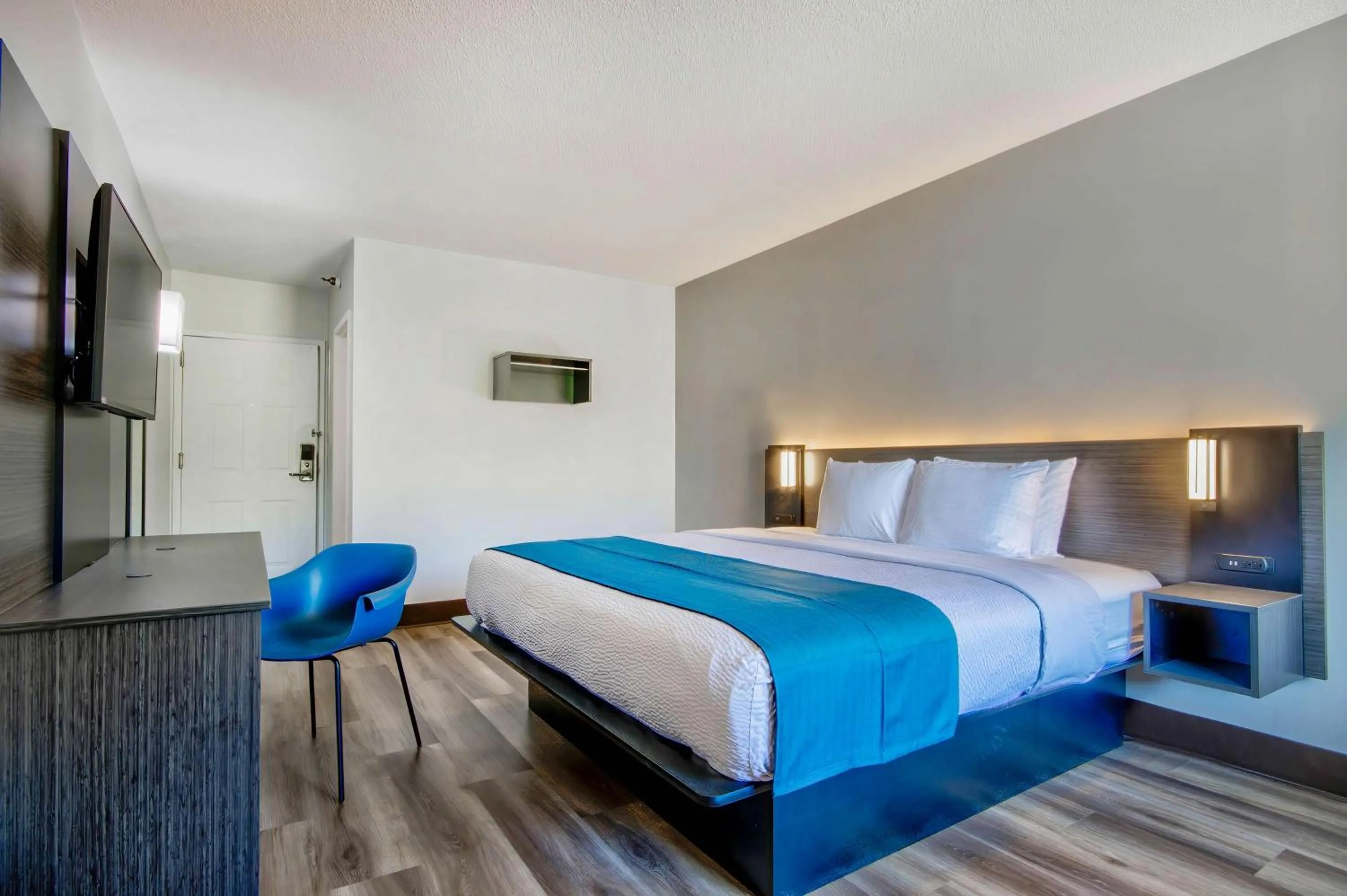 Bedroom, Bed in Motel 6 Jeffersonville, IN