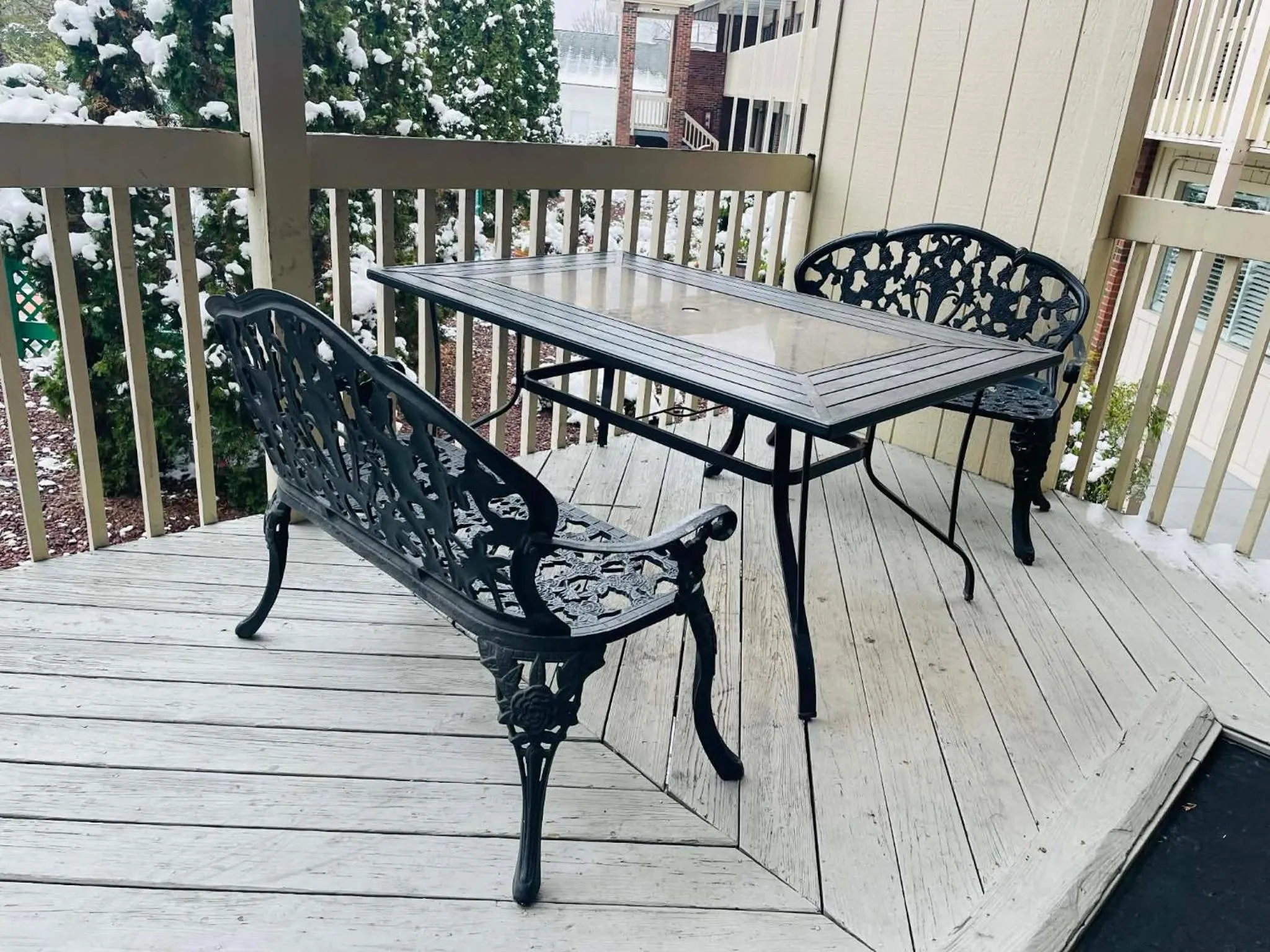 Travelodge by Wyndham Sellersburg