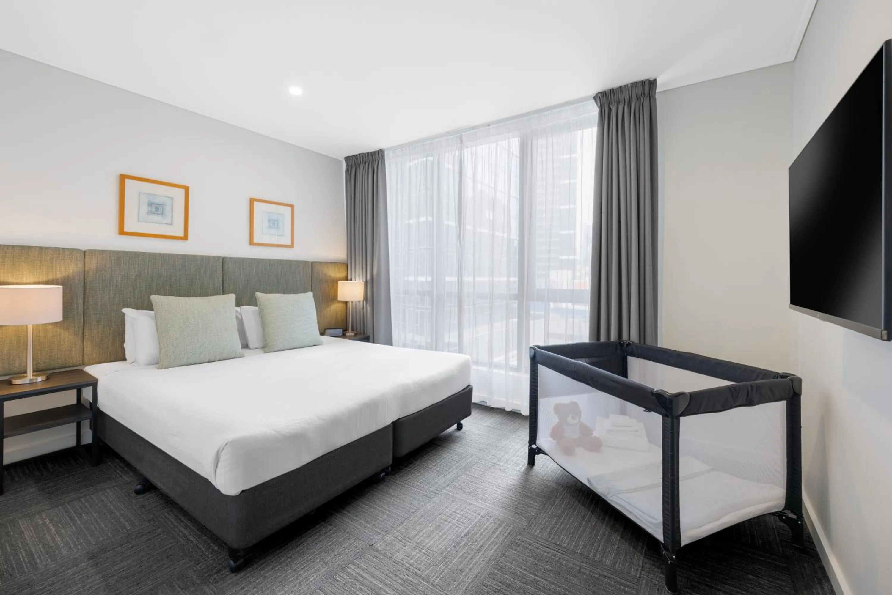 Bedroom, Bed in Quest Southbank