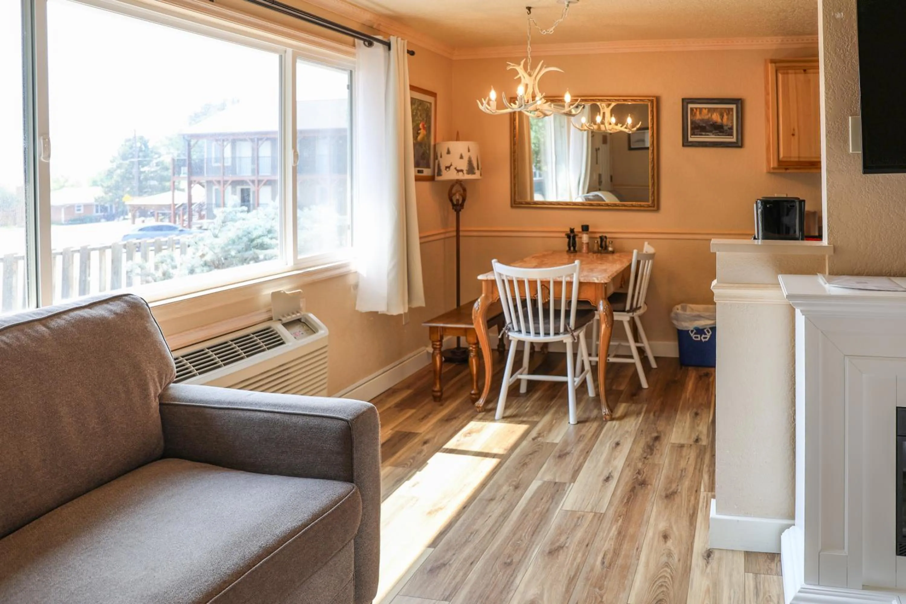 Yellowstone Gateway Inn