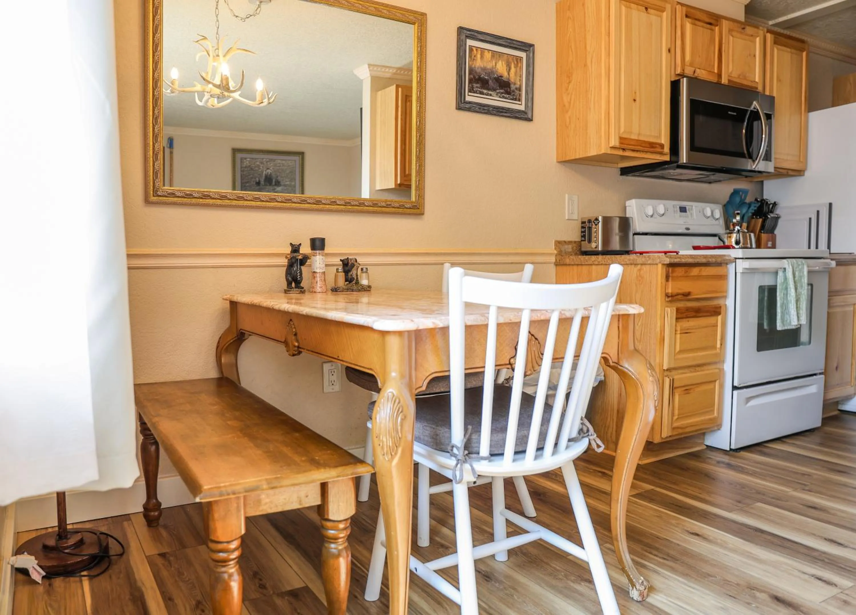 Yellowstone Gateway Inn