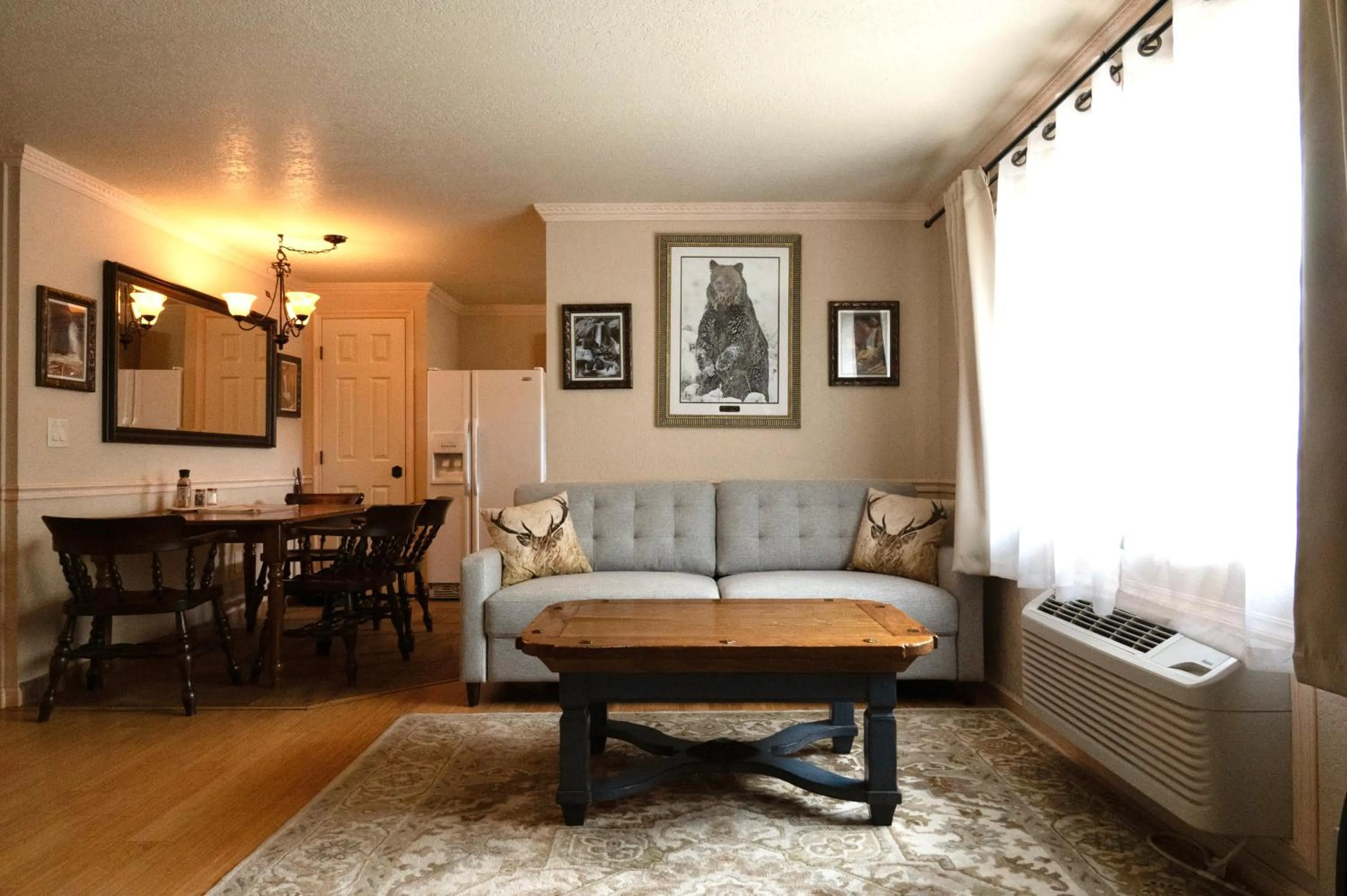 Yellowstone Gateway Inn