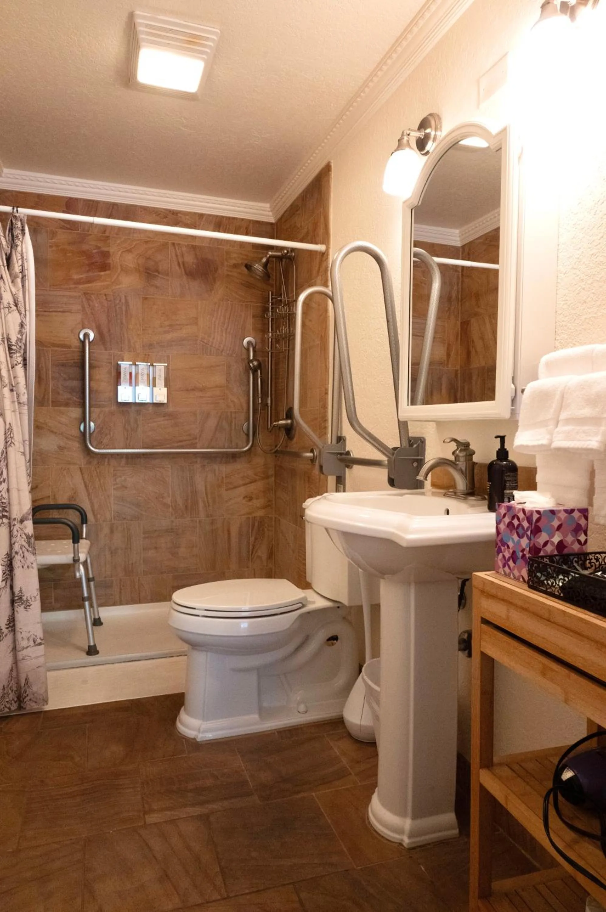 Bathroom in Yellowstone Gateway Inn