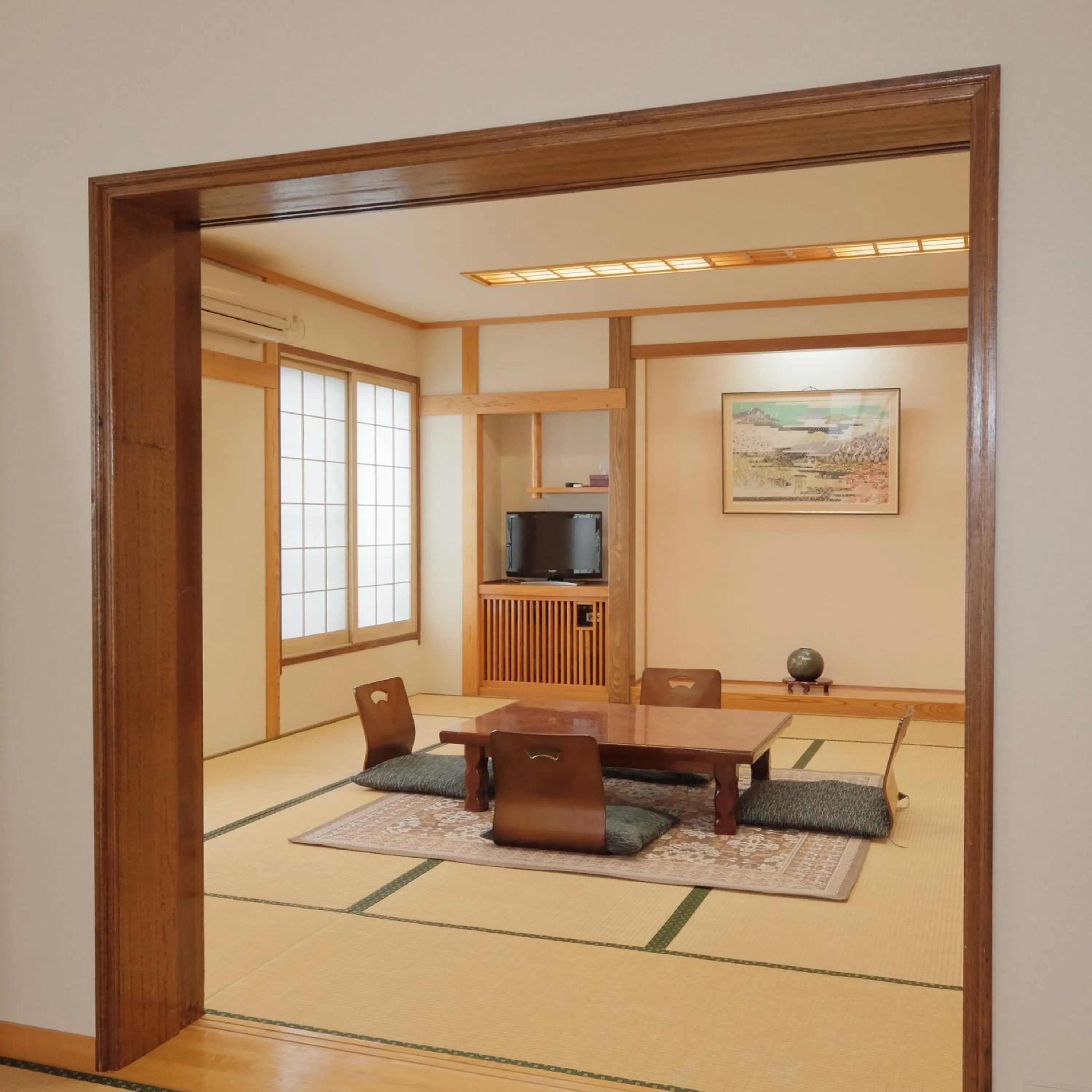 Photo of the whole room in Nozawa Onsen Utopia