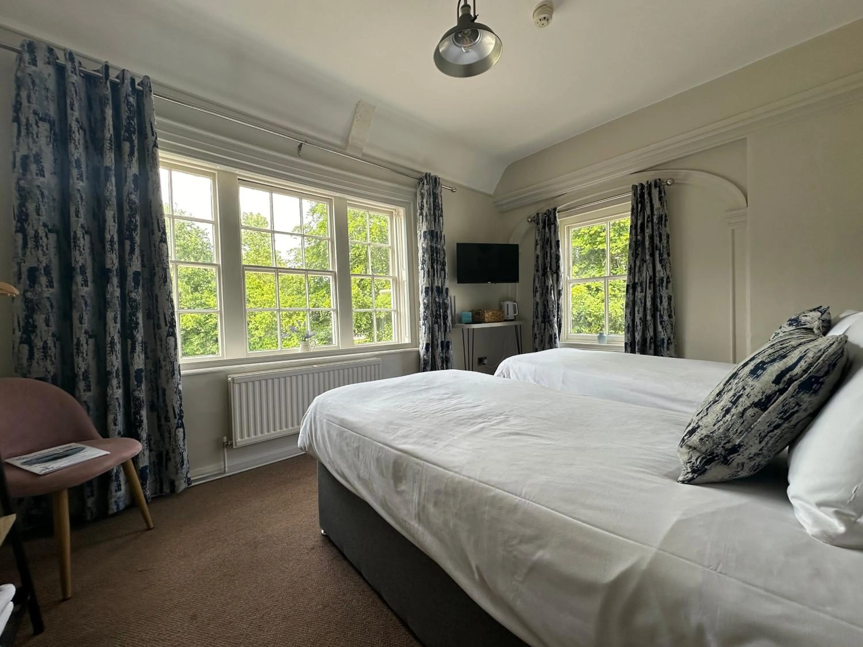 Bed in Kings Head Coltishall