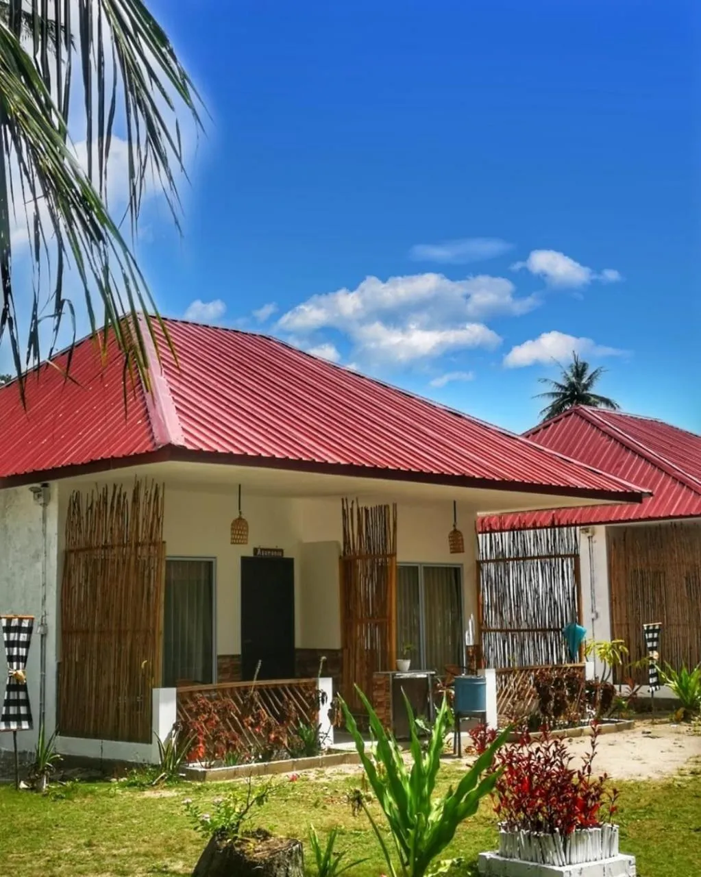 Property building in marjoly beach resort