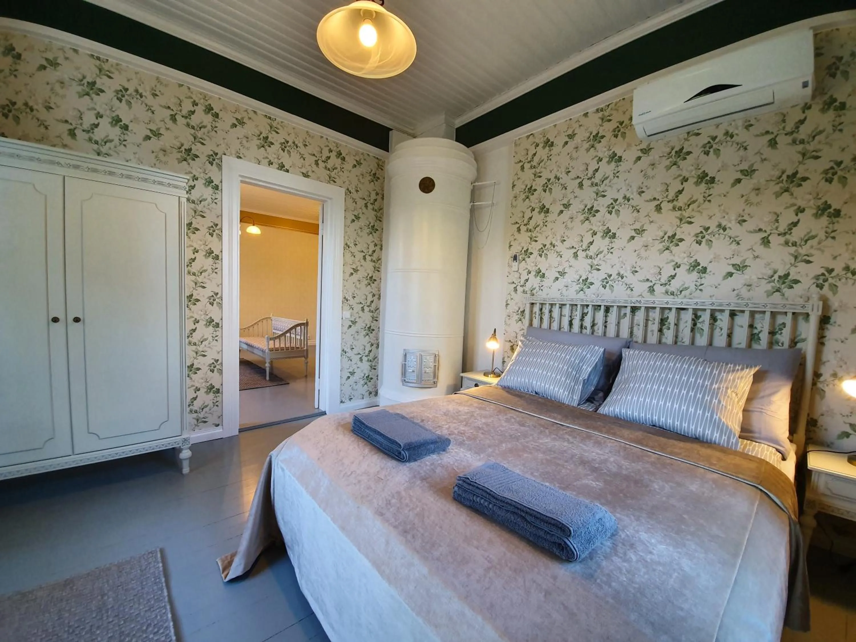 Photo of the whole room, Bed in B&B Taipaleenniemi