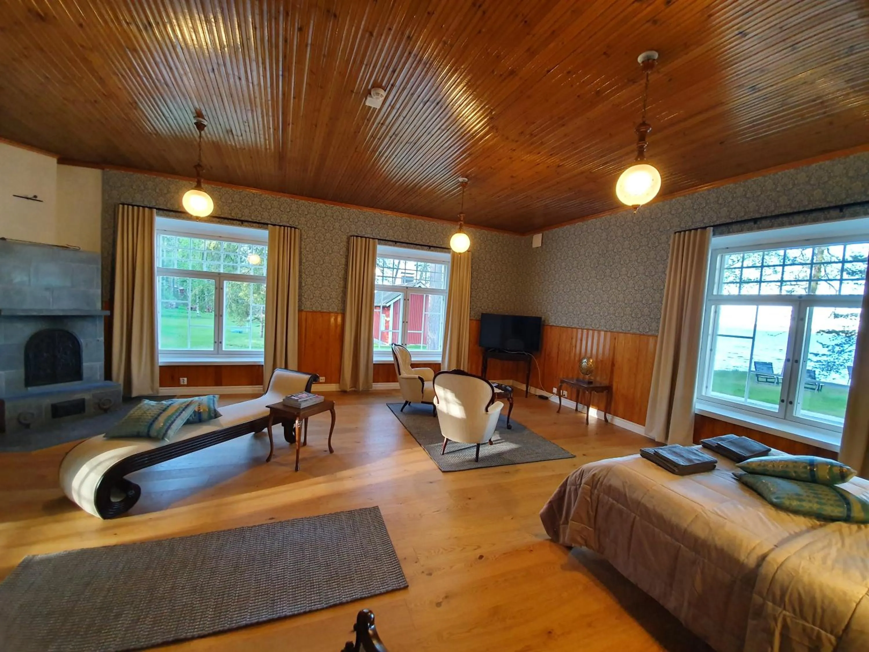 Photo of the whole room, Bed in B&B Taipaleenniemi