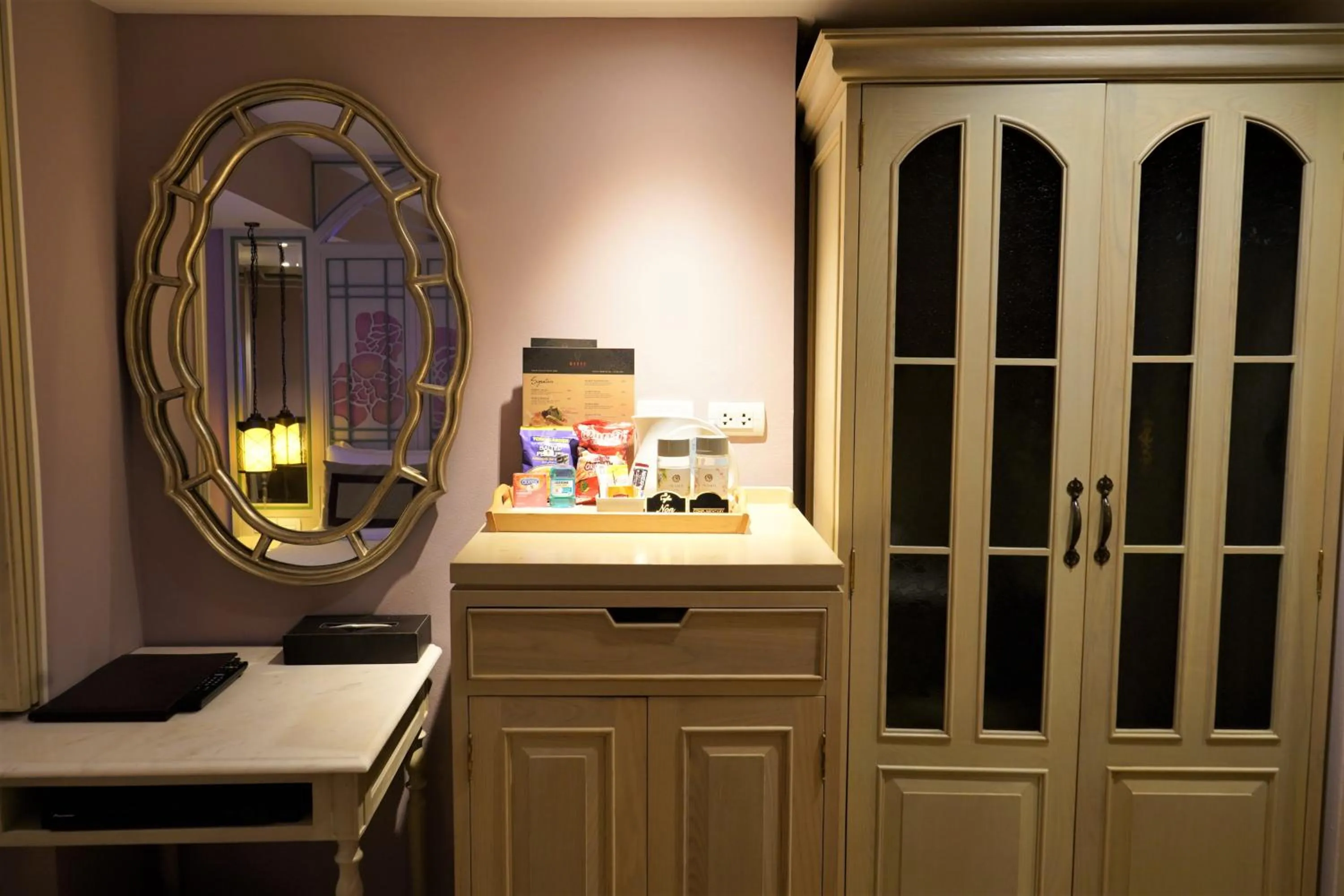 Decorative detail in La Petite Salil Sukhumvit 11