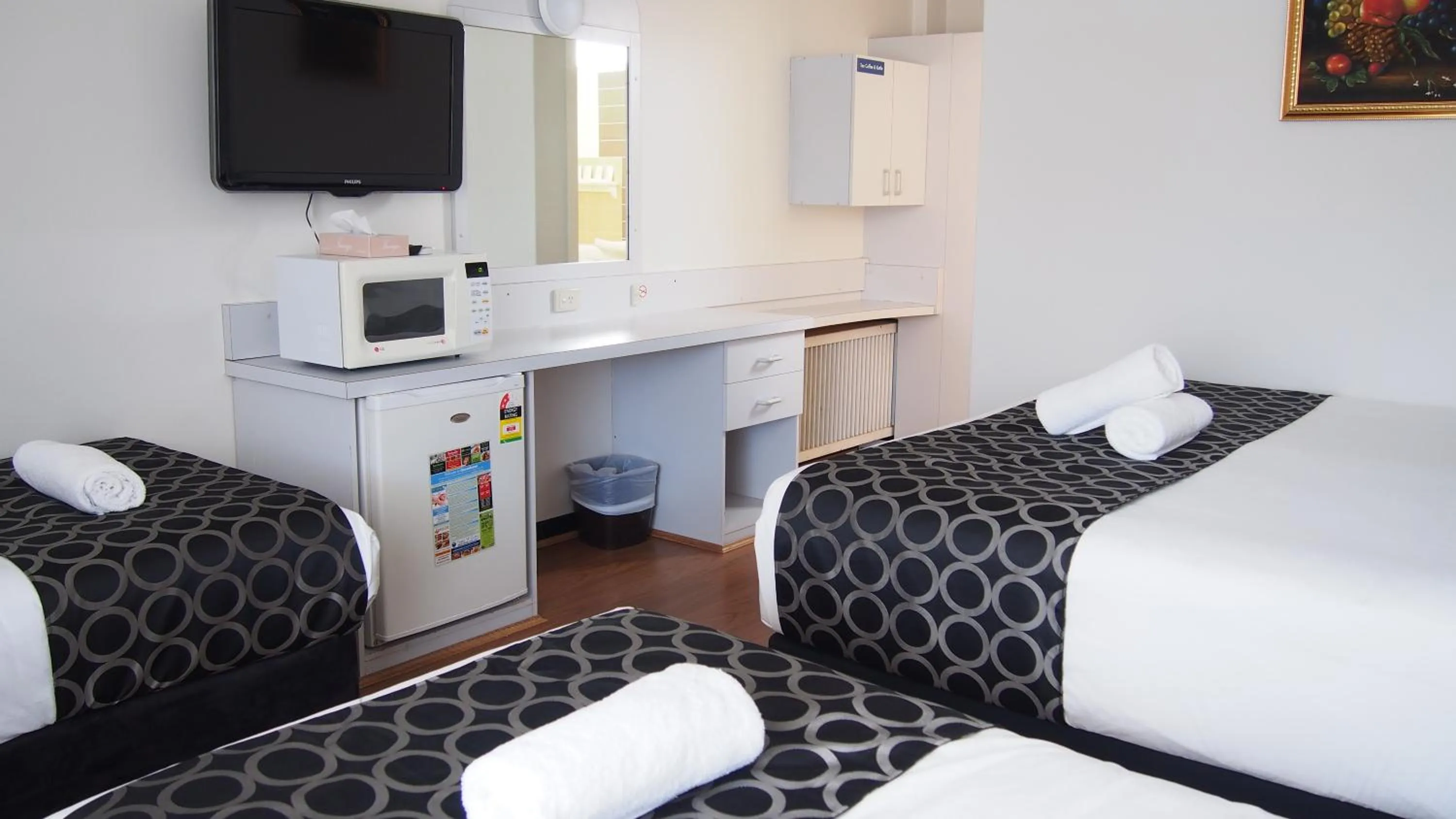 Bed in Queanbeyan Motel