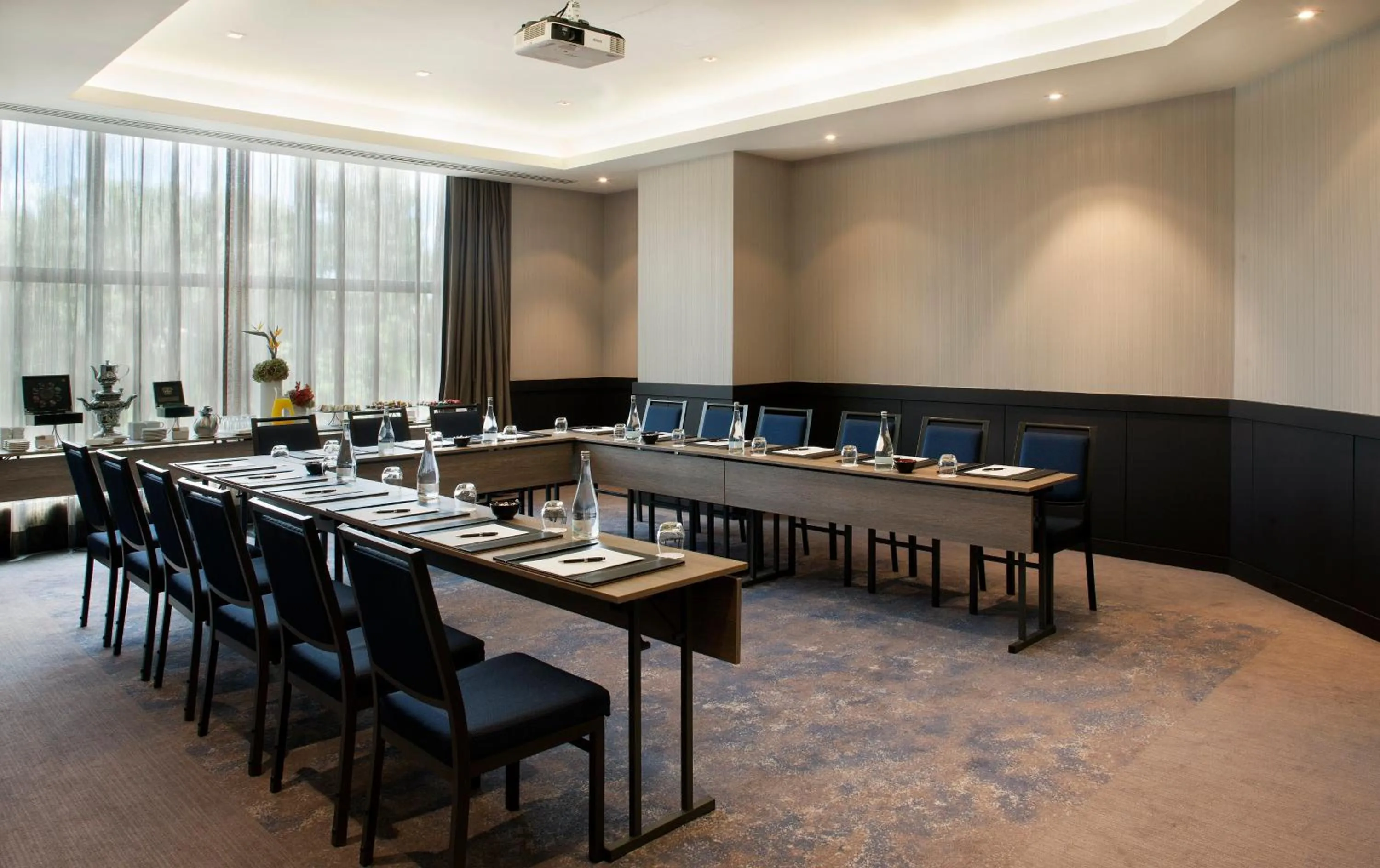 Meeting/conference room in InterContinental Lisbon by IHG