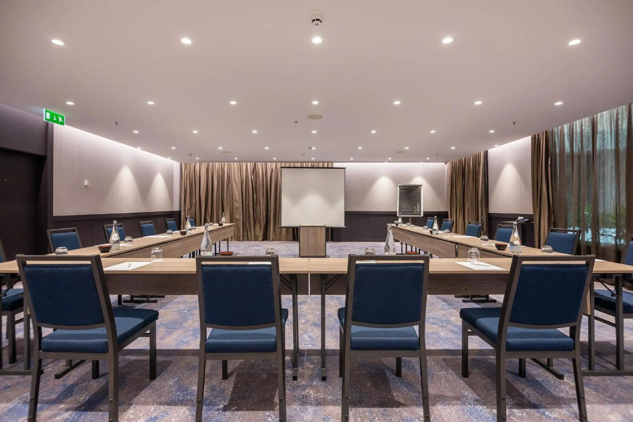 Meeting/conference room in InterContinental Lisbon by IHG