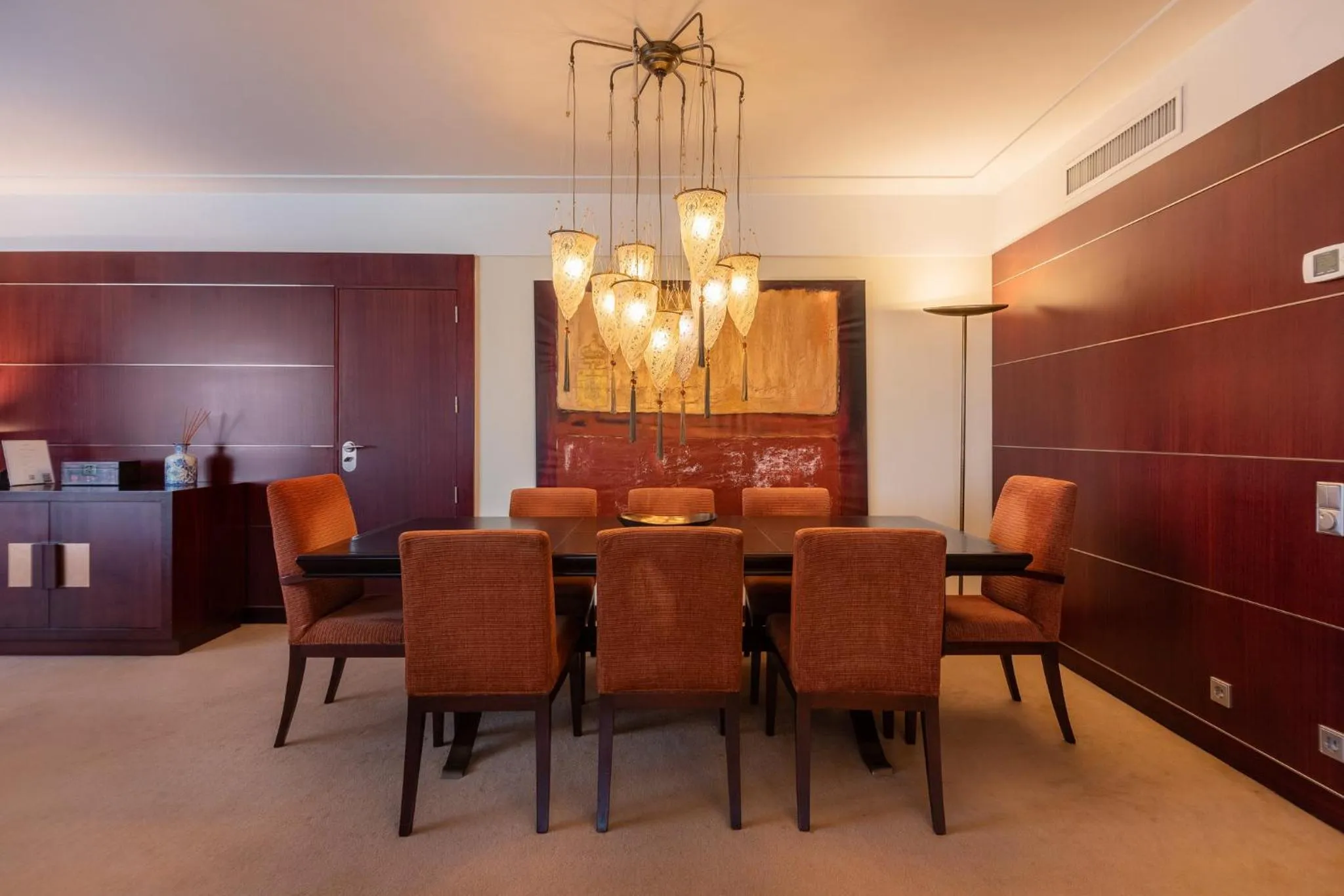 Photo of the whole room in InterContinental Lisbon by IHG