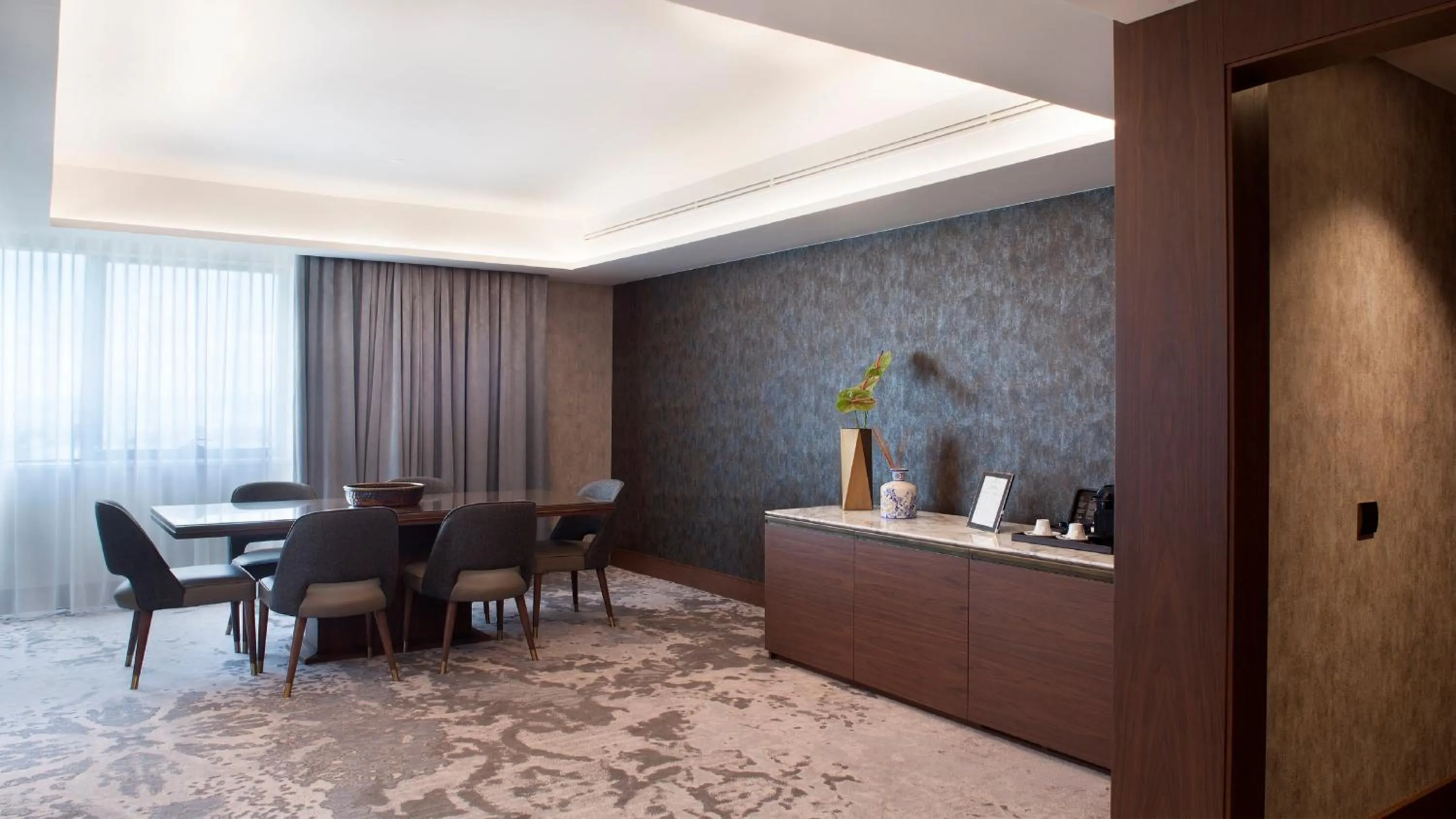 Photo of the whole room in InterContinental Lisbon by IHG