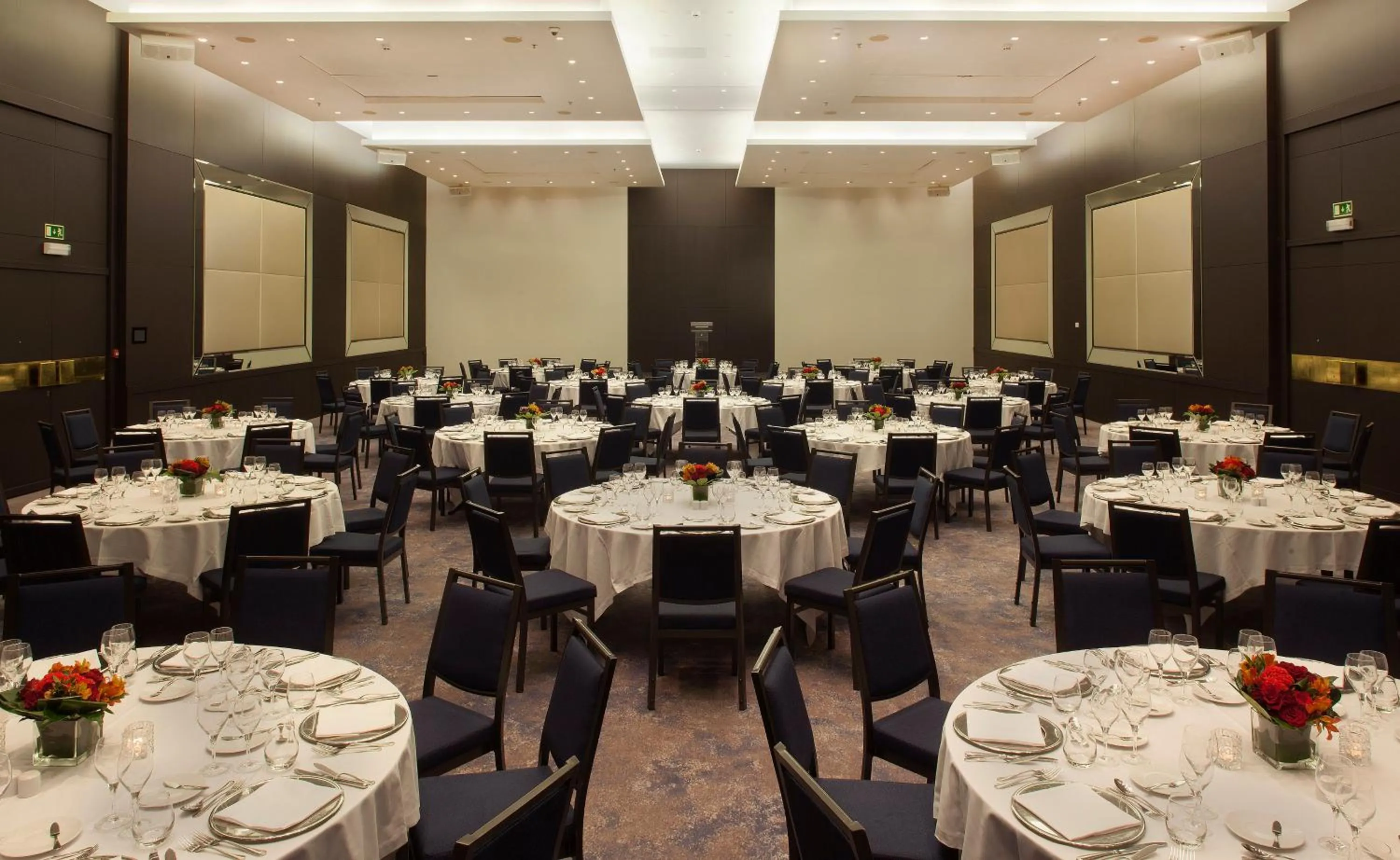 Meeting/conference room in InterContinental Lisbon by IHG