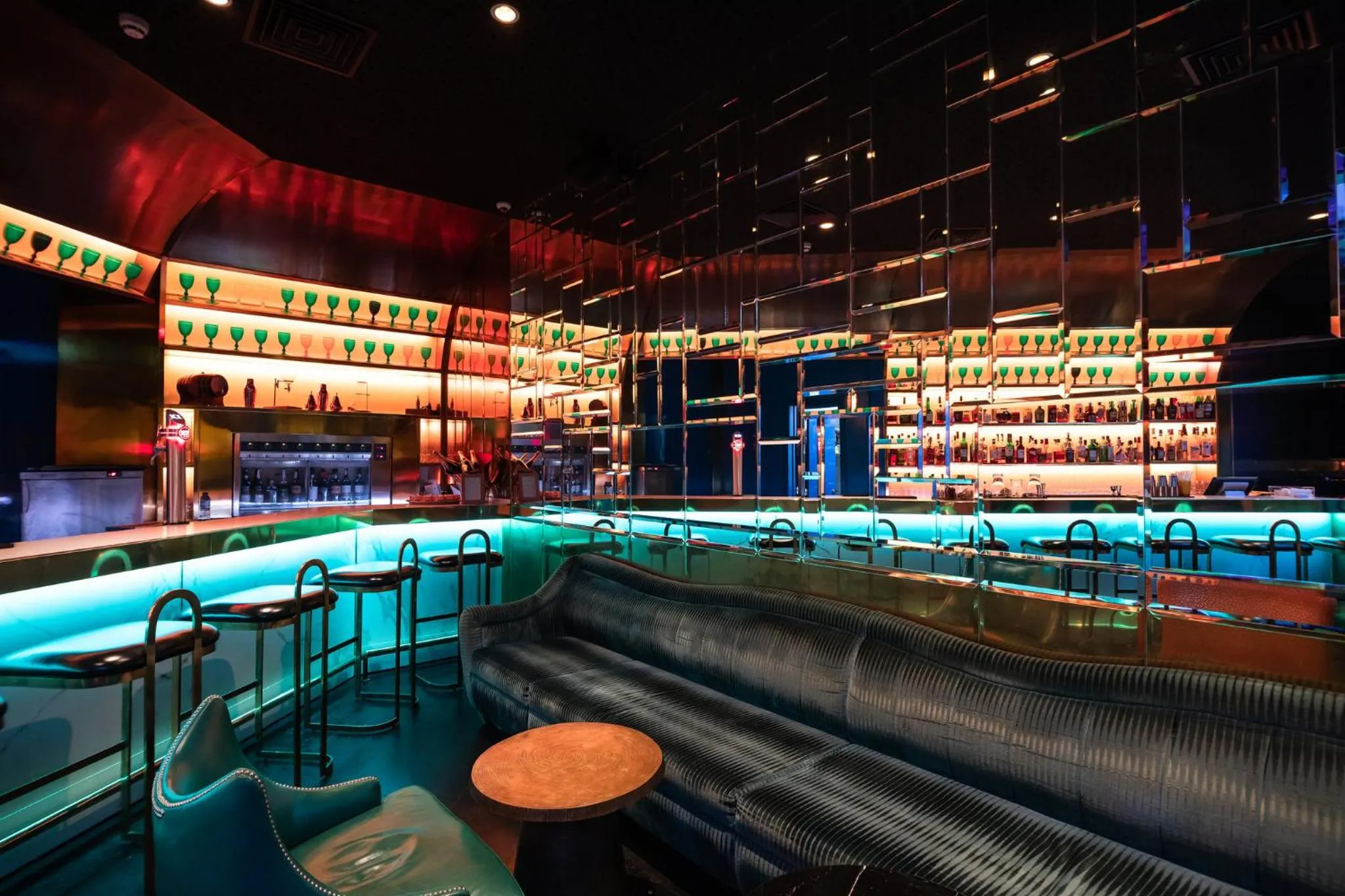 Lounge or bar in InterContinental Lisbon by IHG