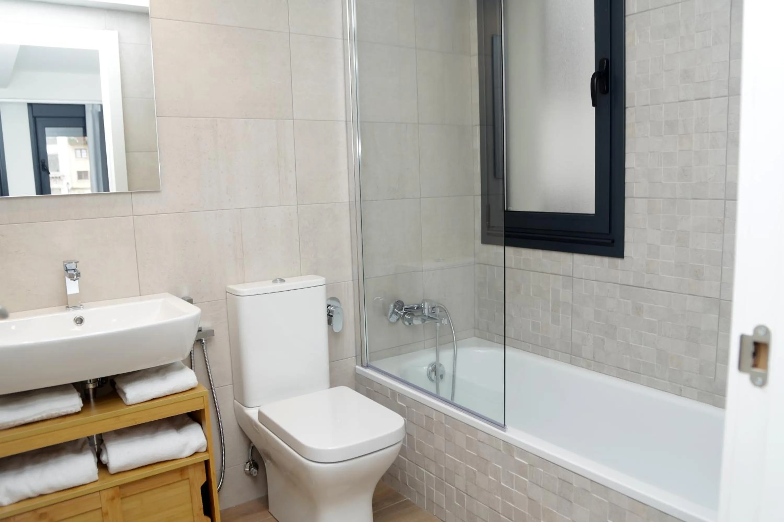 Bathroom in Viviendas Oviedo Catedral