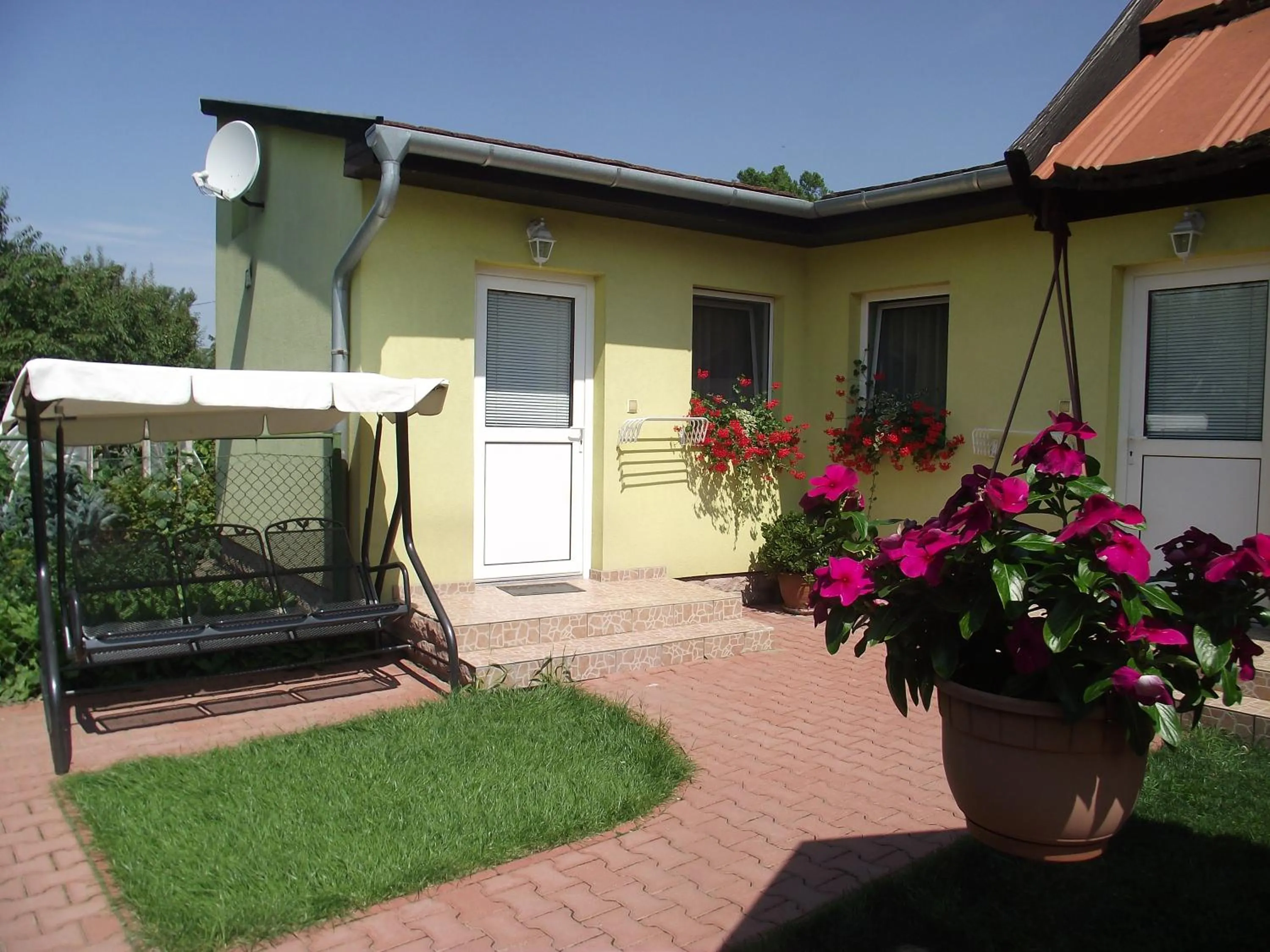 Garden in Apartman Kaszás Garden