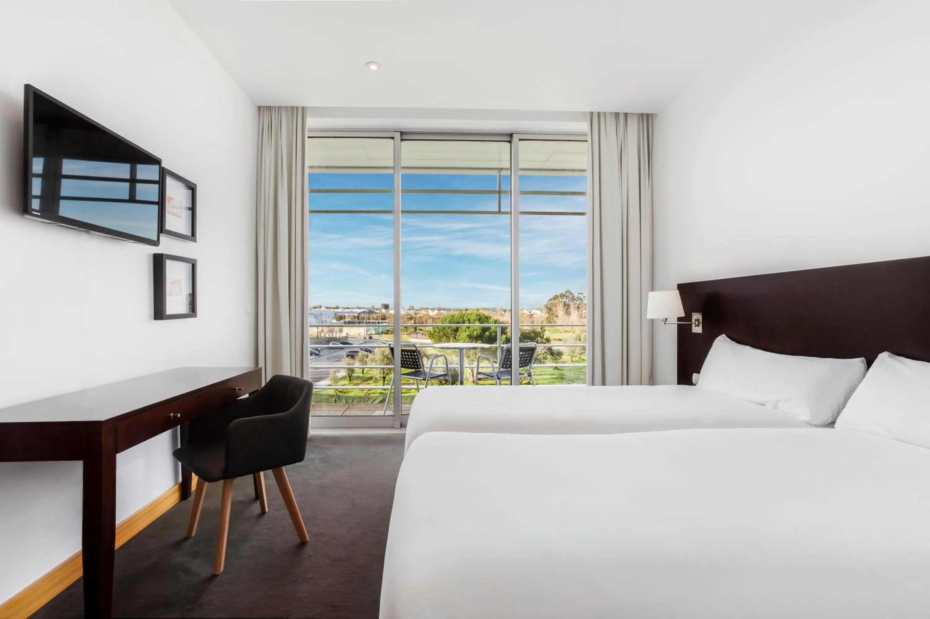 Bed in B&B HOTEL Cantanhede Coimbra