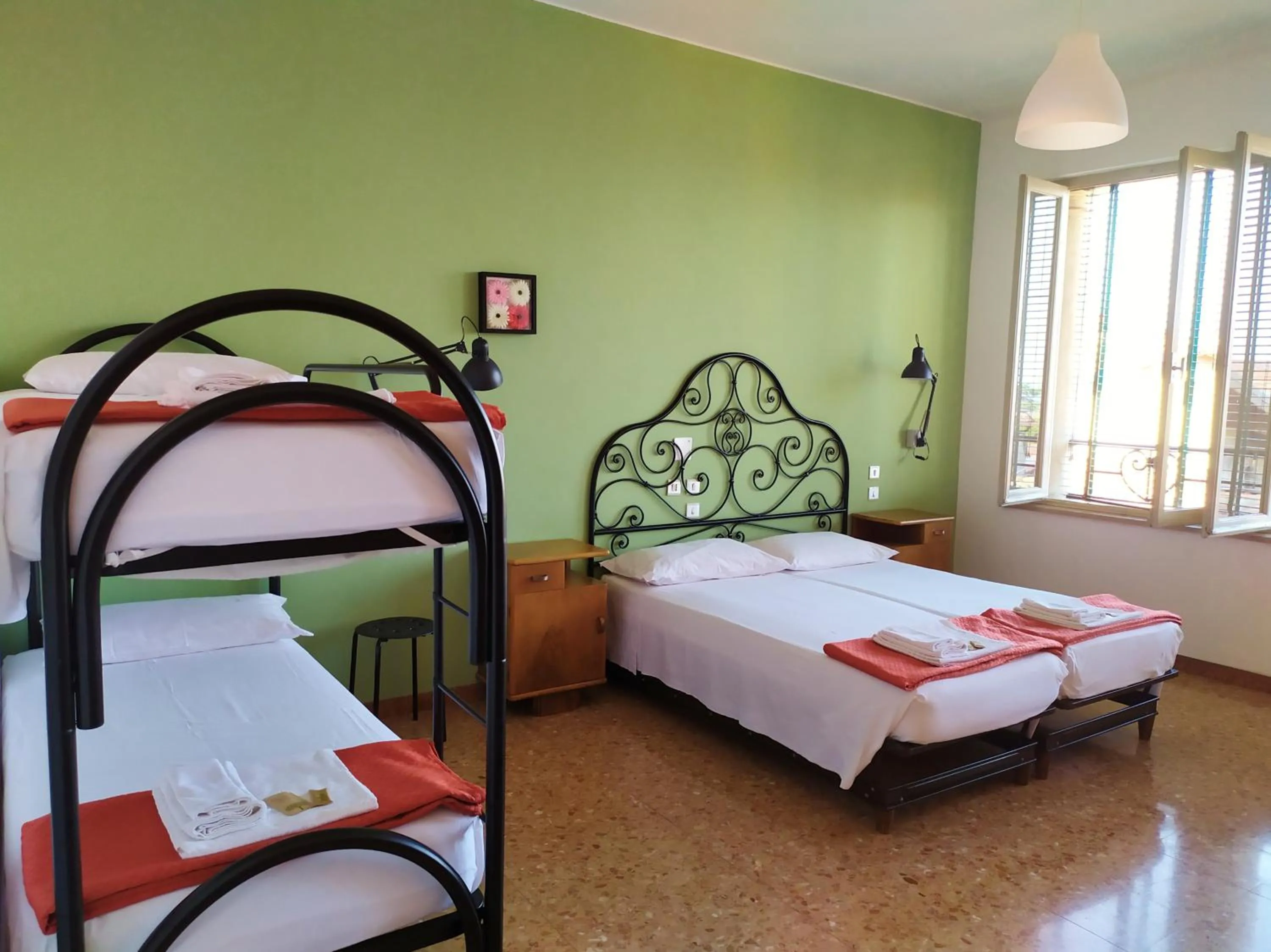 Quadruple Room with Private Bathroom in Ostello delle cartiere