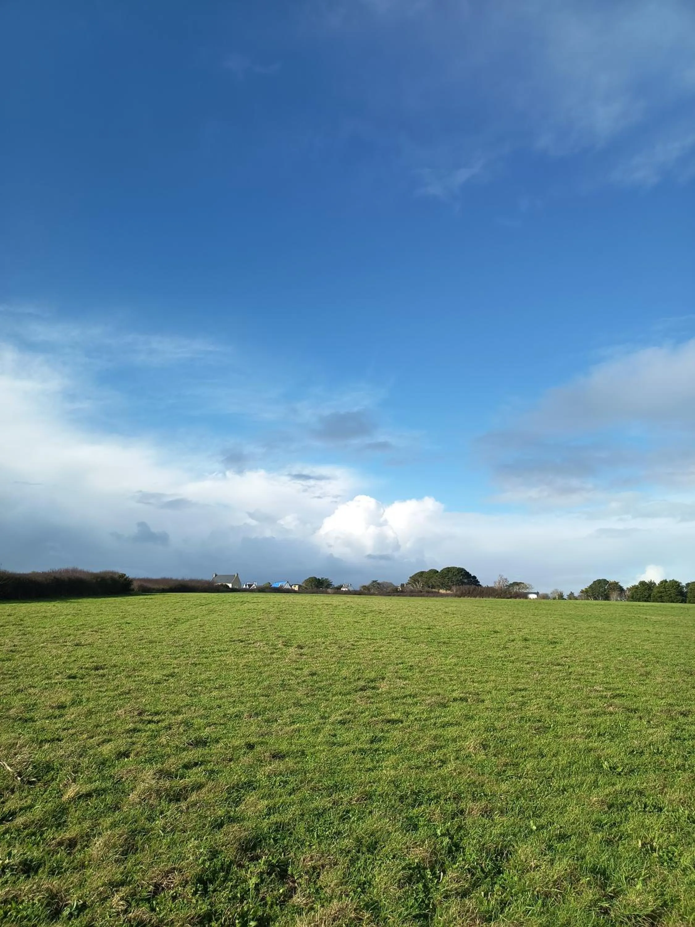 Hiking in Maison d'Hôtes Les 3 Koïs, Nature & Quiétude