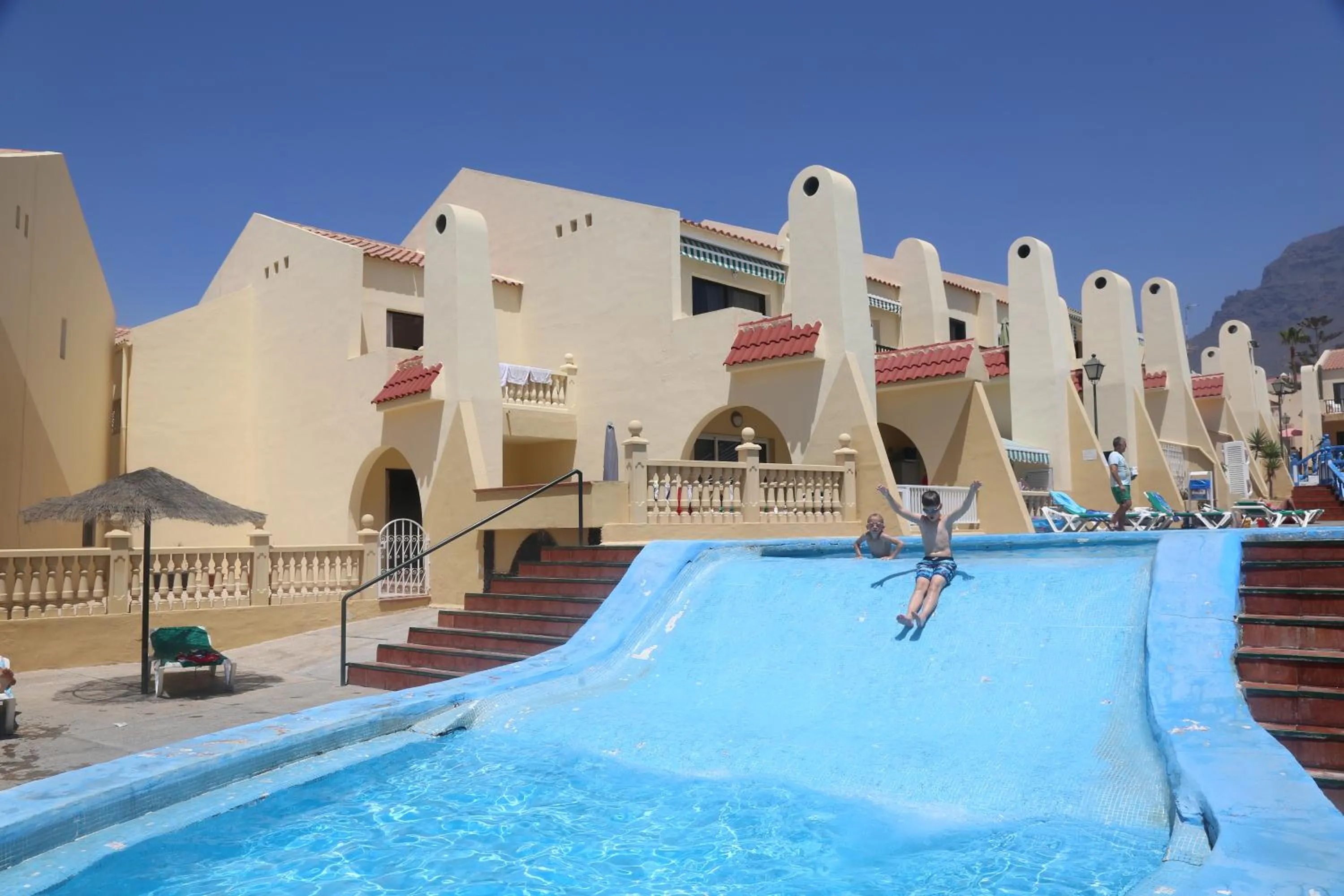 Swimming pool in Mareverde