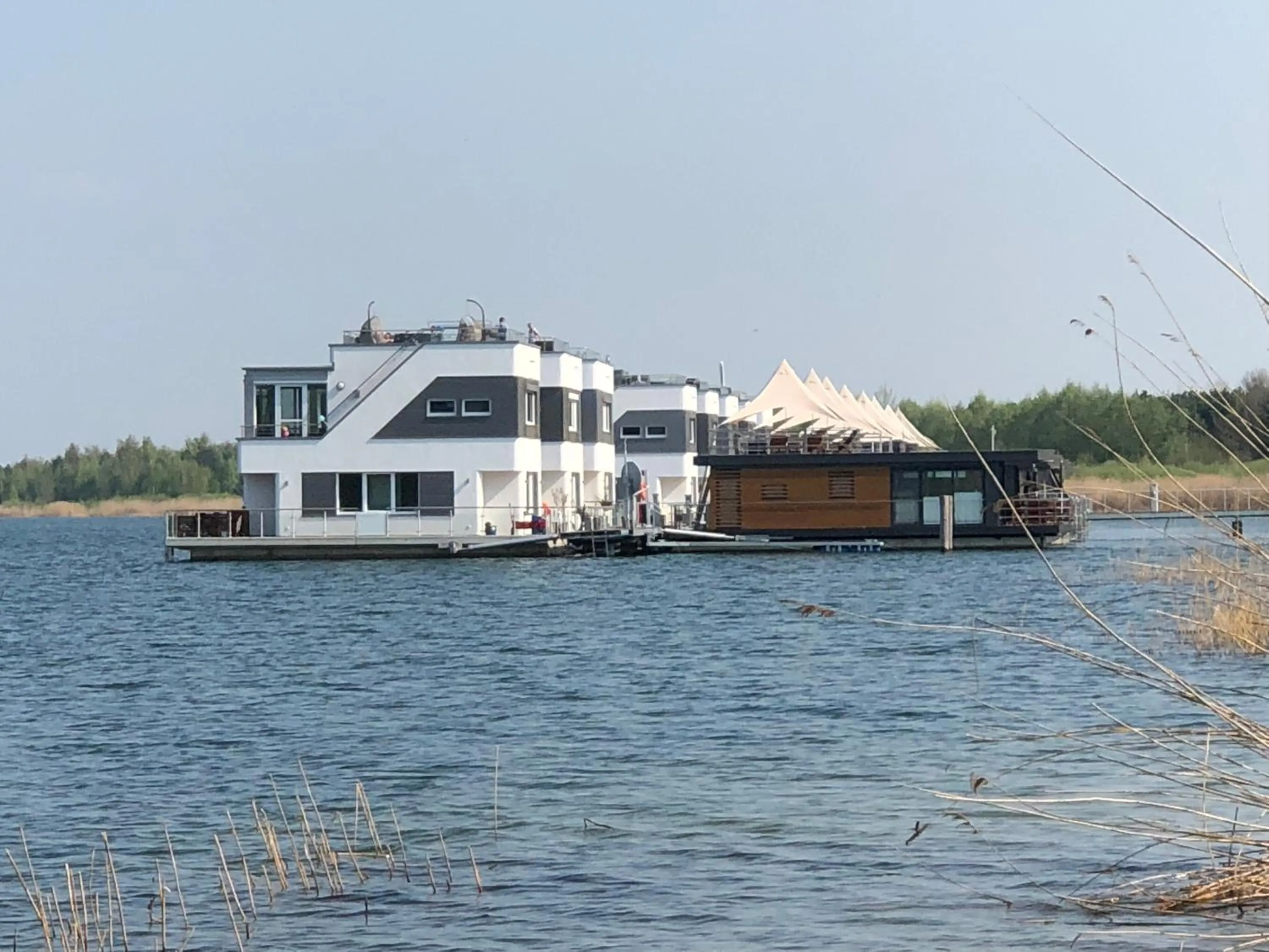 Property building in Hausboot Harmonie