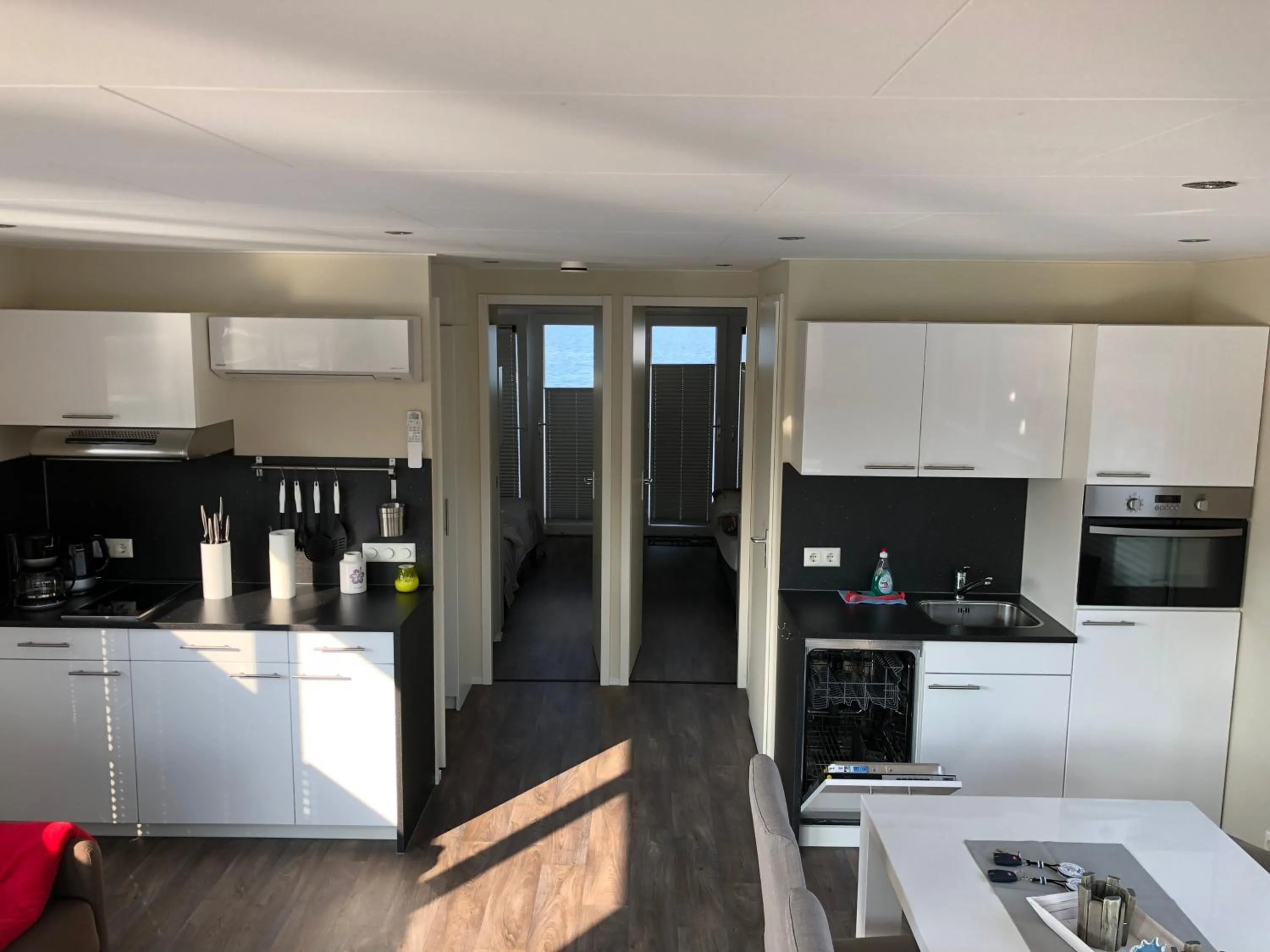 Kitchen or kitchenette in Hausboot Harmonie