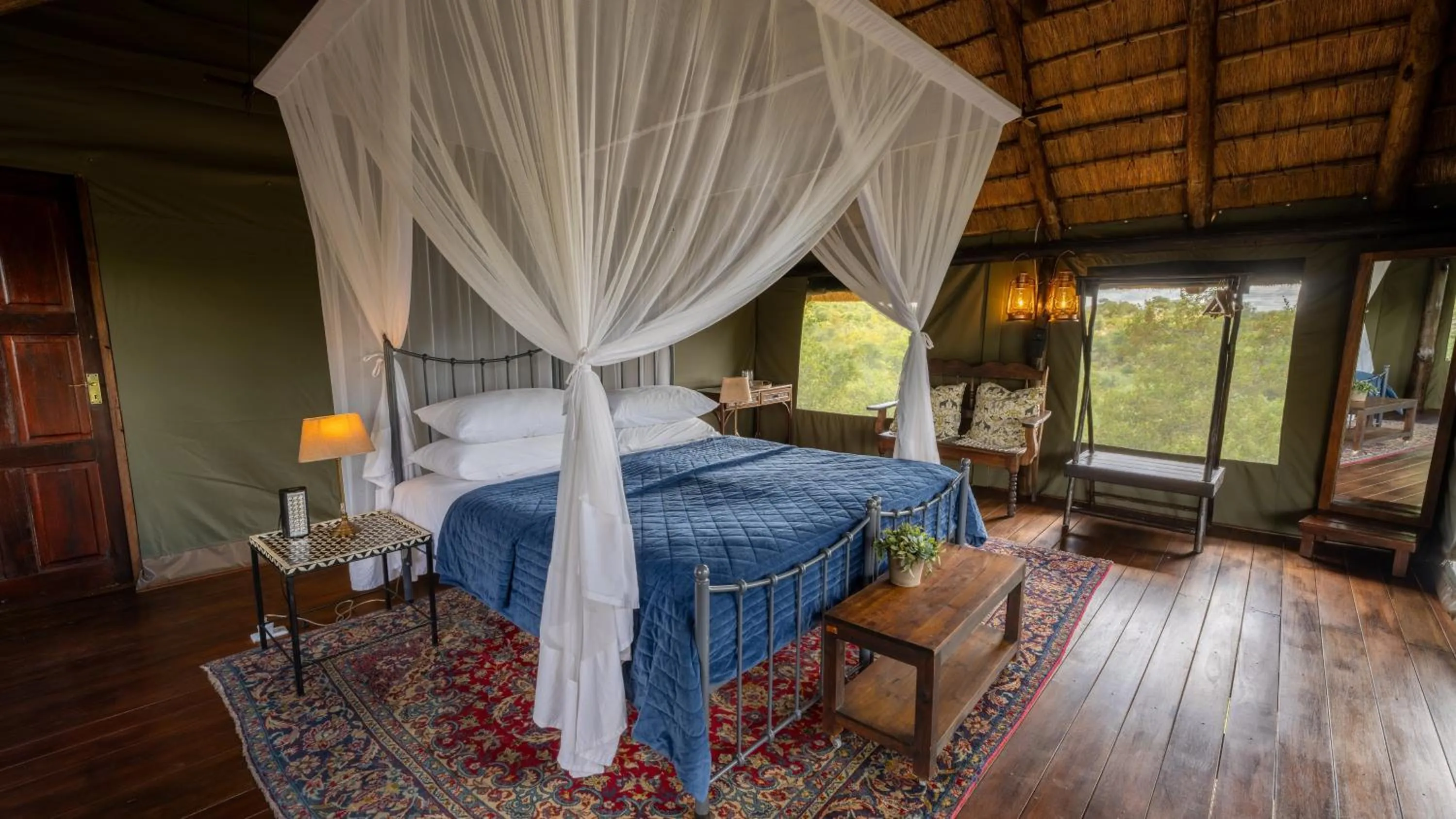 Property building, Bed in Parsons Hilltop Safari Camp