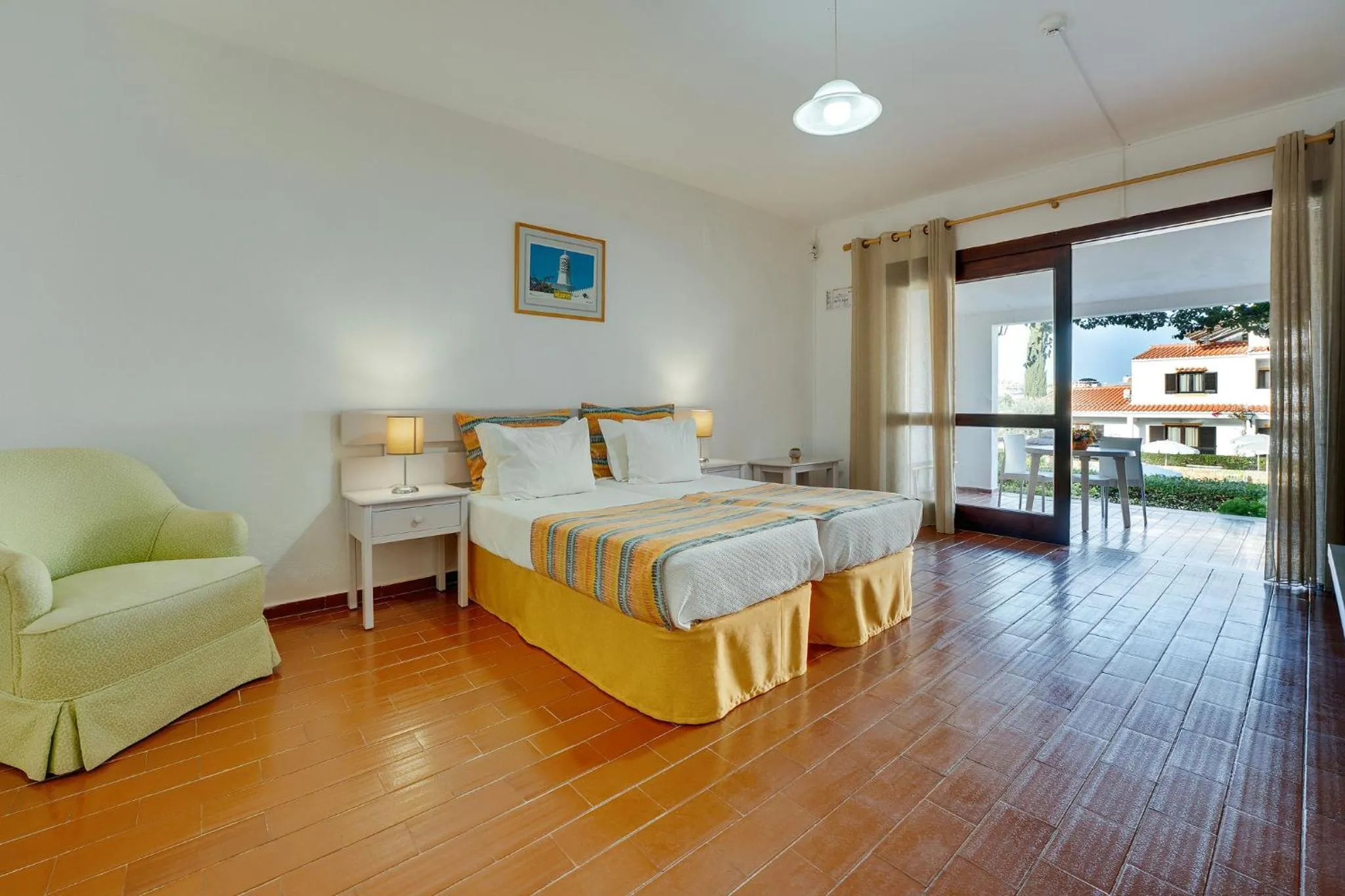 Bed in Muthu Balaia Sol